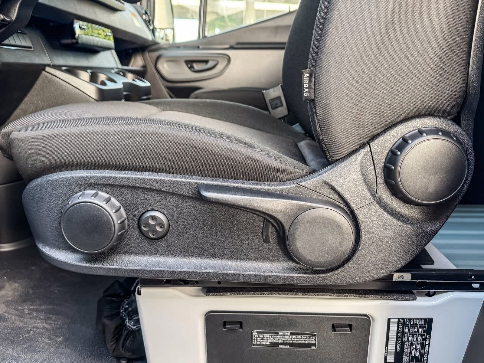 Thumbnail: 2026 Mercedes-Benz Sprinter - 18