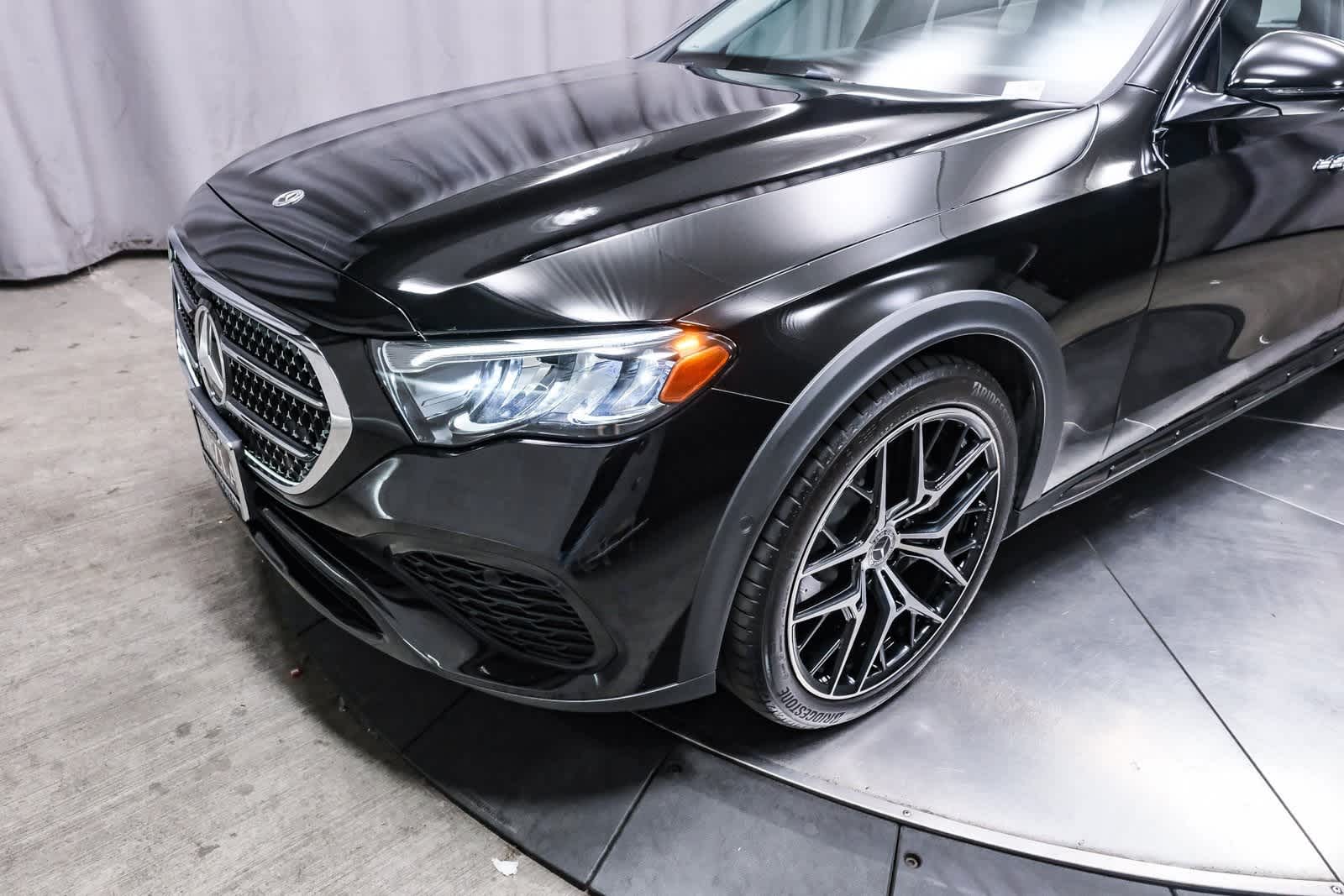 Thumbnail: 2025 Mercedes-Benz E-Class - 12