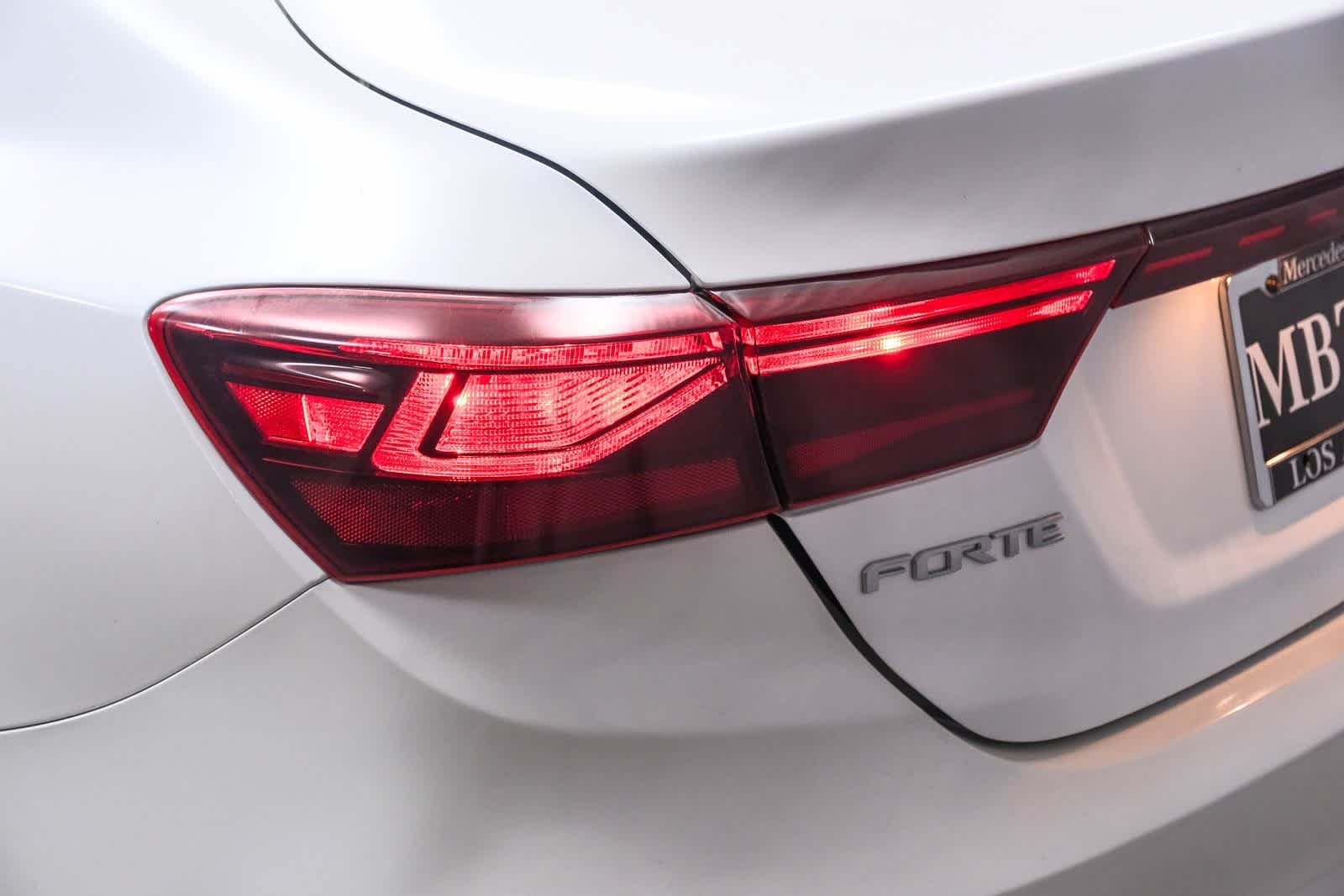 Thumbnail: 2023 Kia Forte - 7