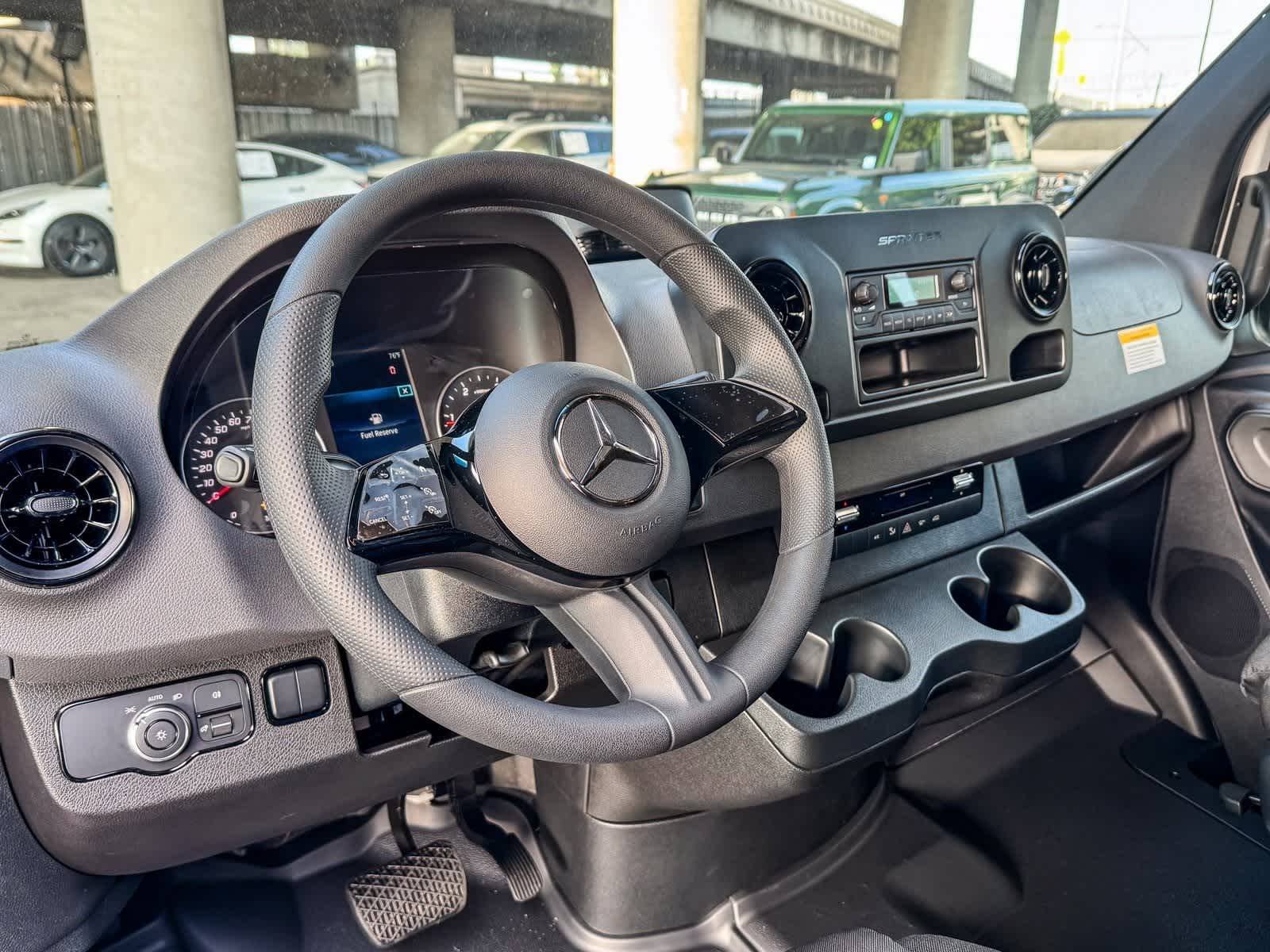 Thumbnail: 2026 Mercedes-Benz Sprinter - 12