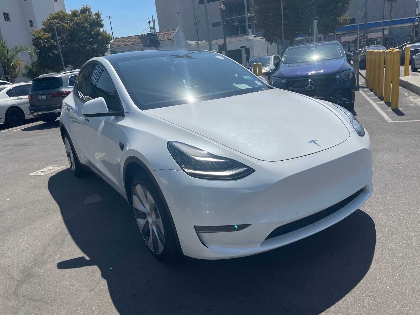 Thumbnail: 2020 Tesla Model Y - 4