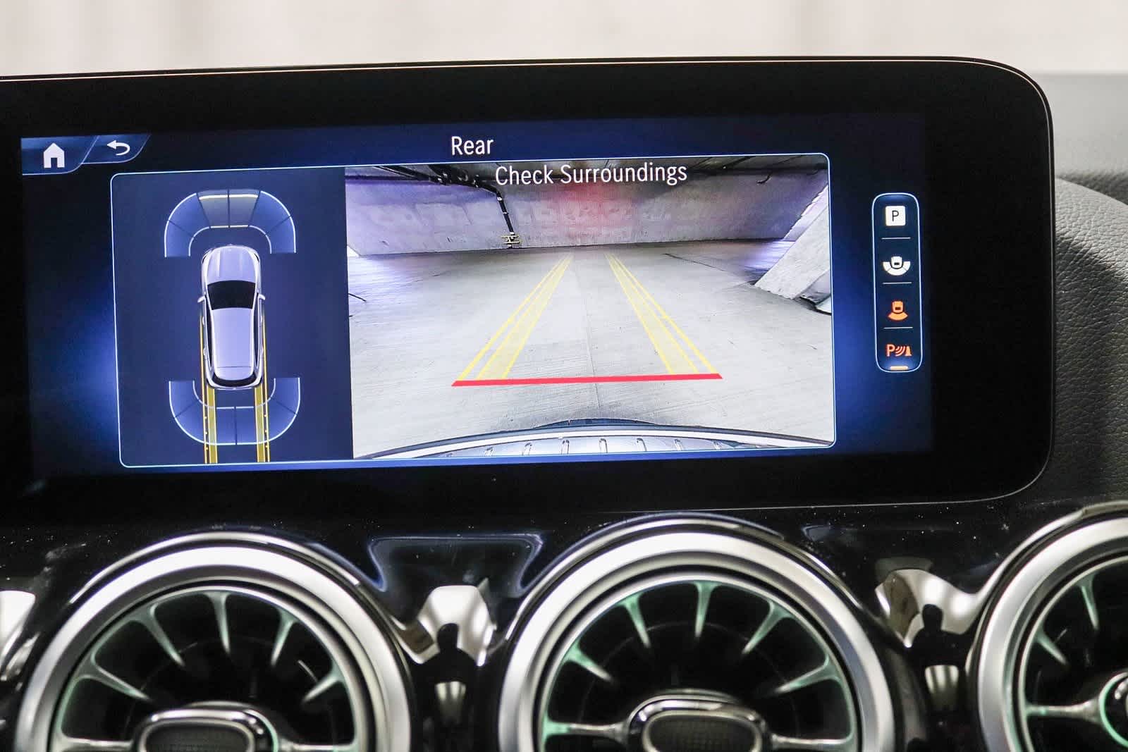 Thumbnail: 2025 Mercedes-Benz GLA - 22