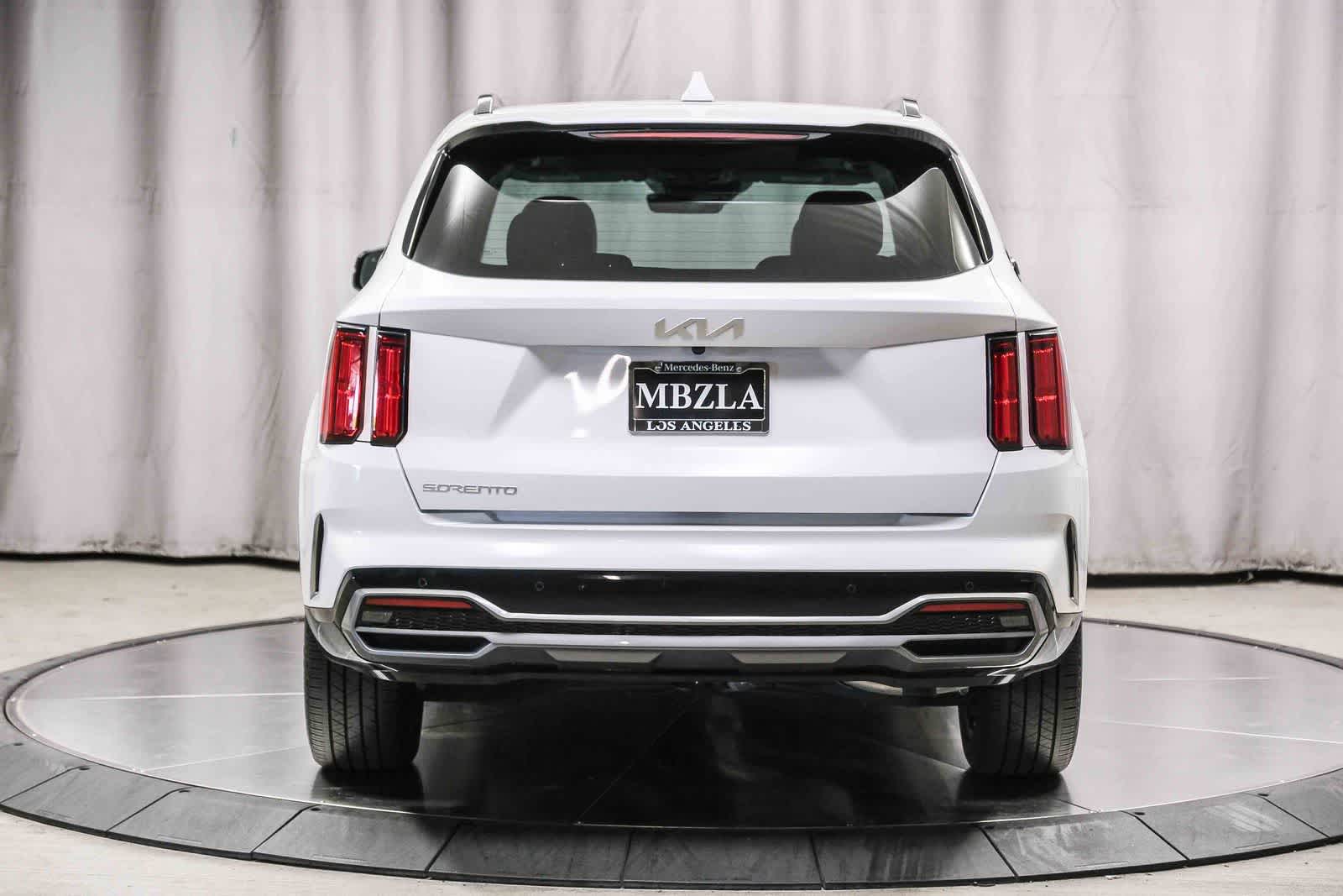 Thumbnail: 2023 Kia Sorento - 2