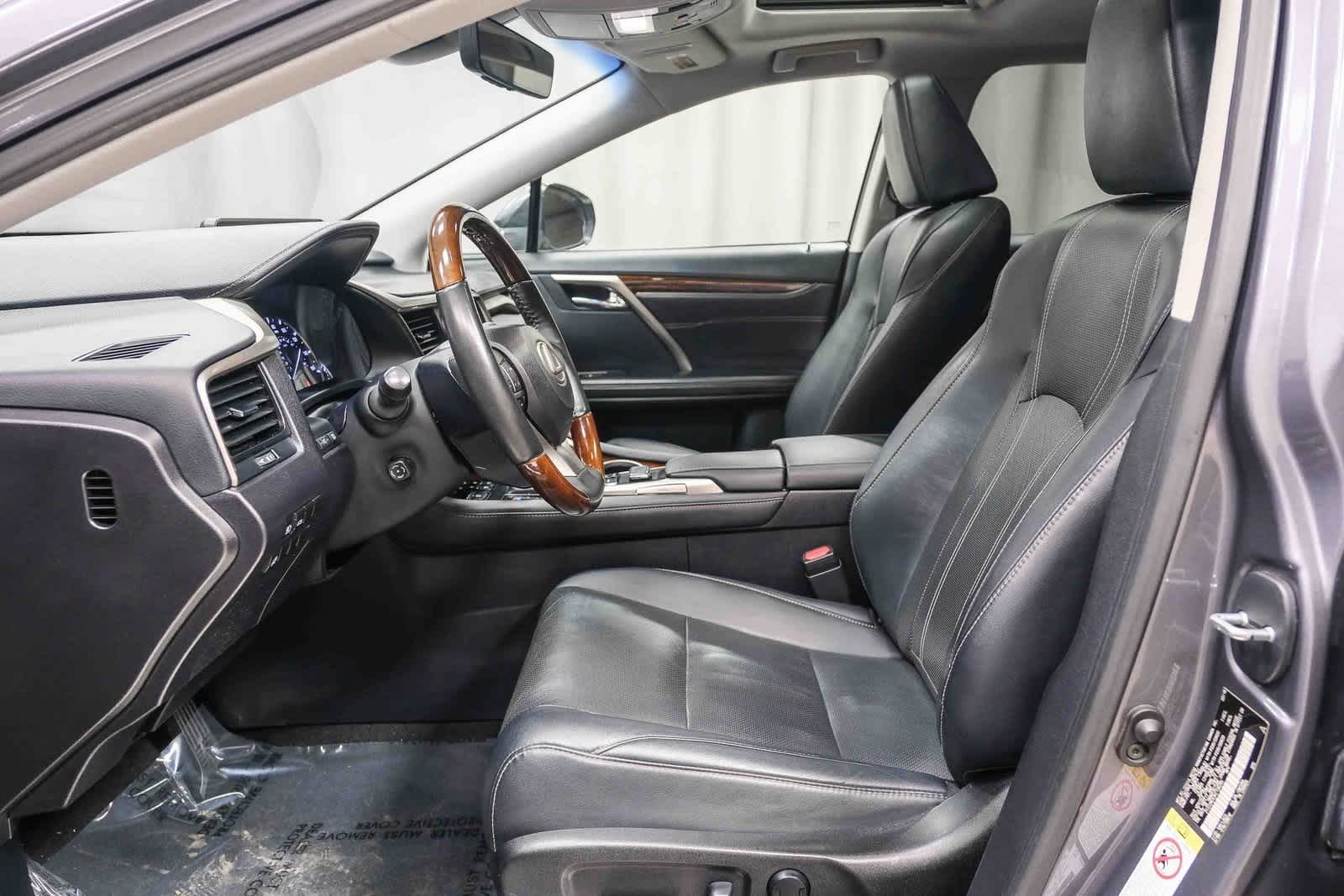 Thumbnail: 2019 Lexus RX - 17