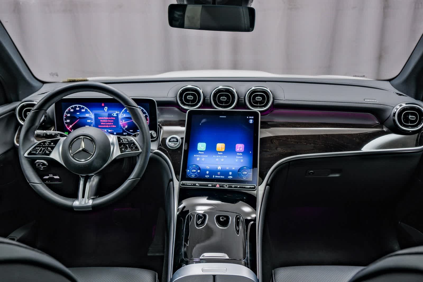Thumbnail: 2025 Mercedes-Benz GLC - 12