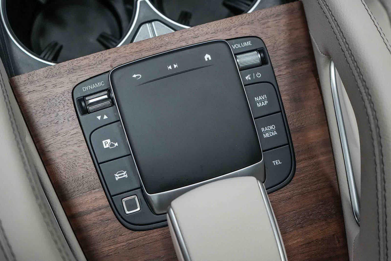 Thumbnail: 2025 Mercedes-Benz GLS - 21