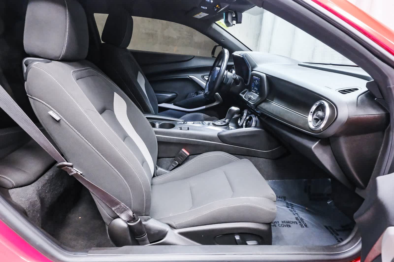 Thumbnail: 2021 Chevrolet Camaro - 15