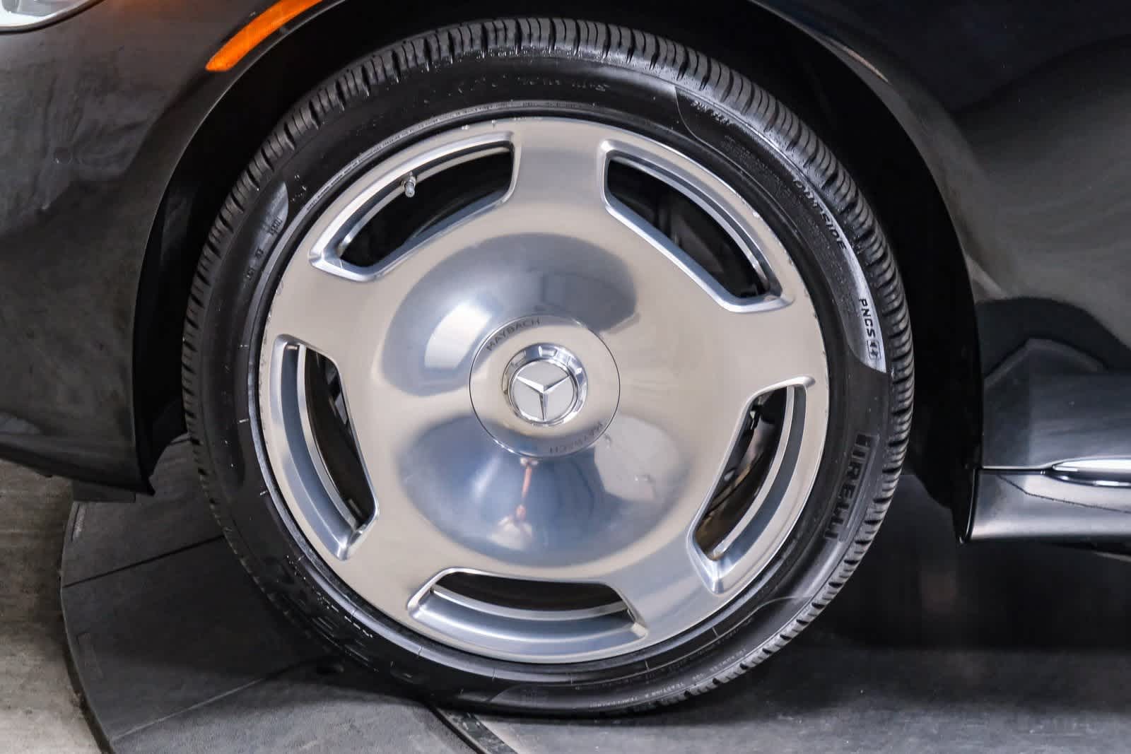 Thumbnail: 2024 Mercedes-Benz S-Class - 10