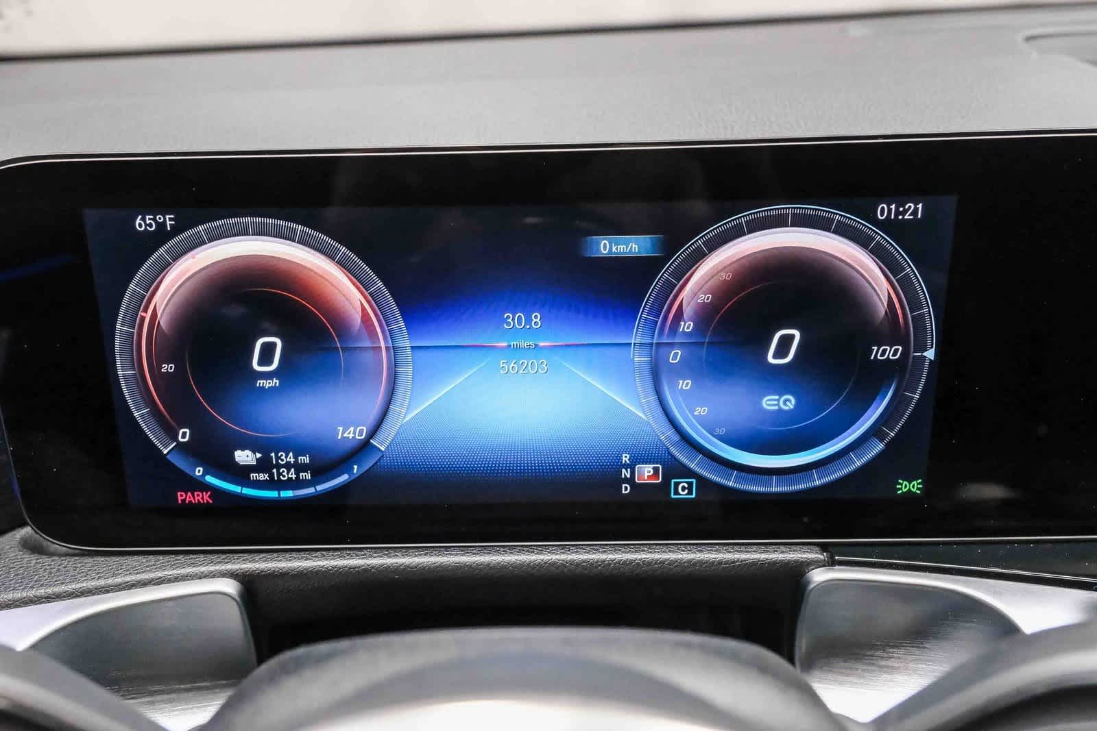 Thumbnail: 2023 Mercedes-Benz EQB - 25