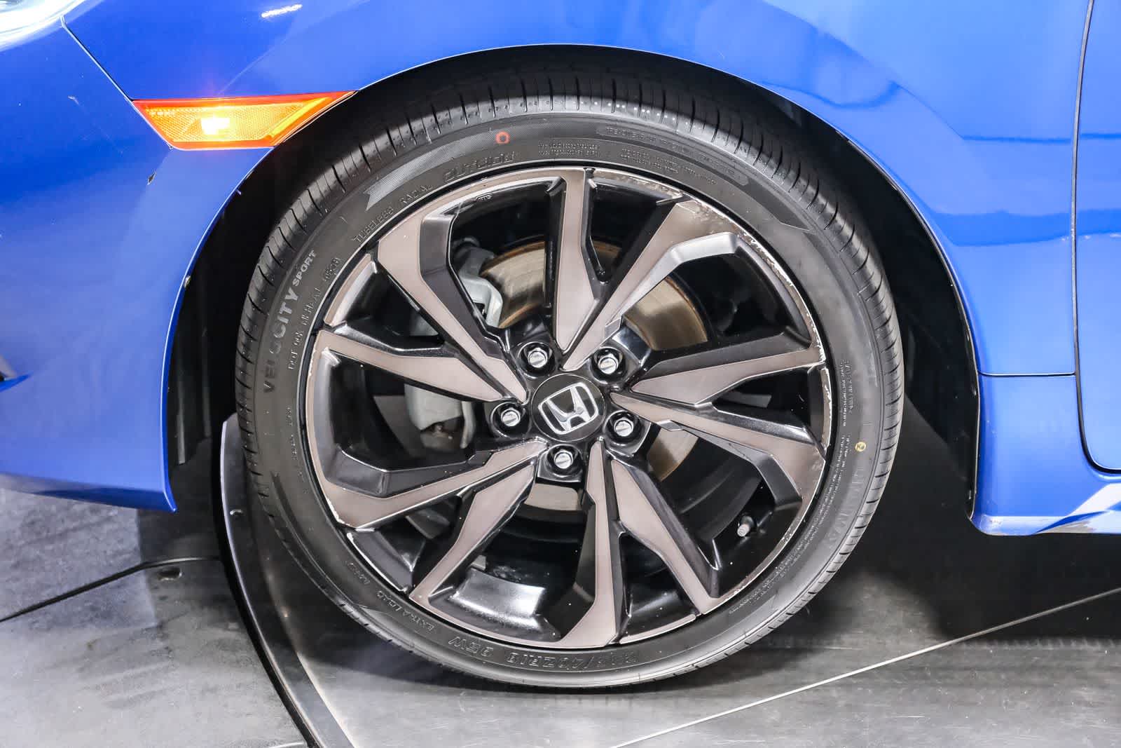 Thumbnail: 2019 Honda Civic - 9