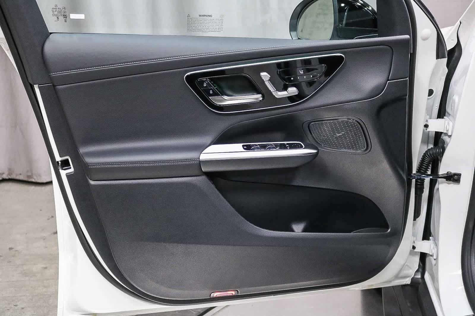 Thumbnail: 2026 Mercedes-Benz GLC - 20