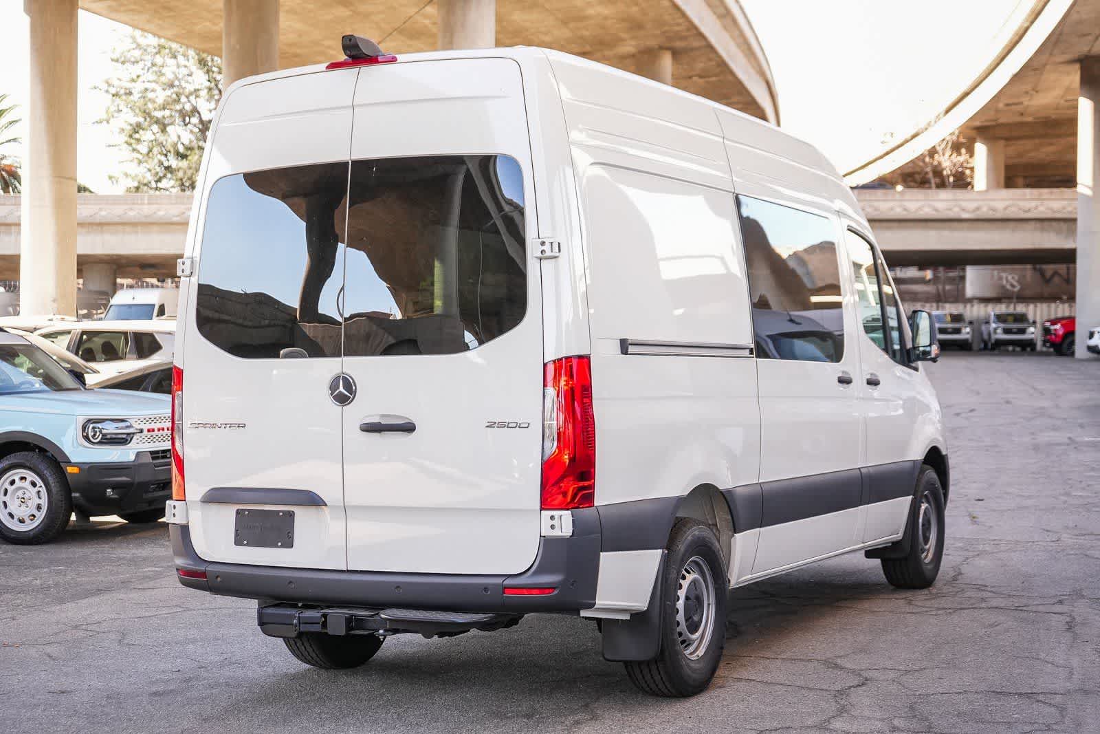 Thumbnail: 2026 Mercedes-Benz Sprinter - 6