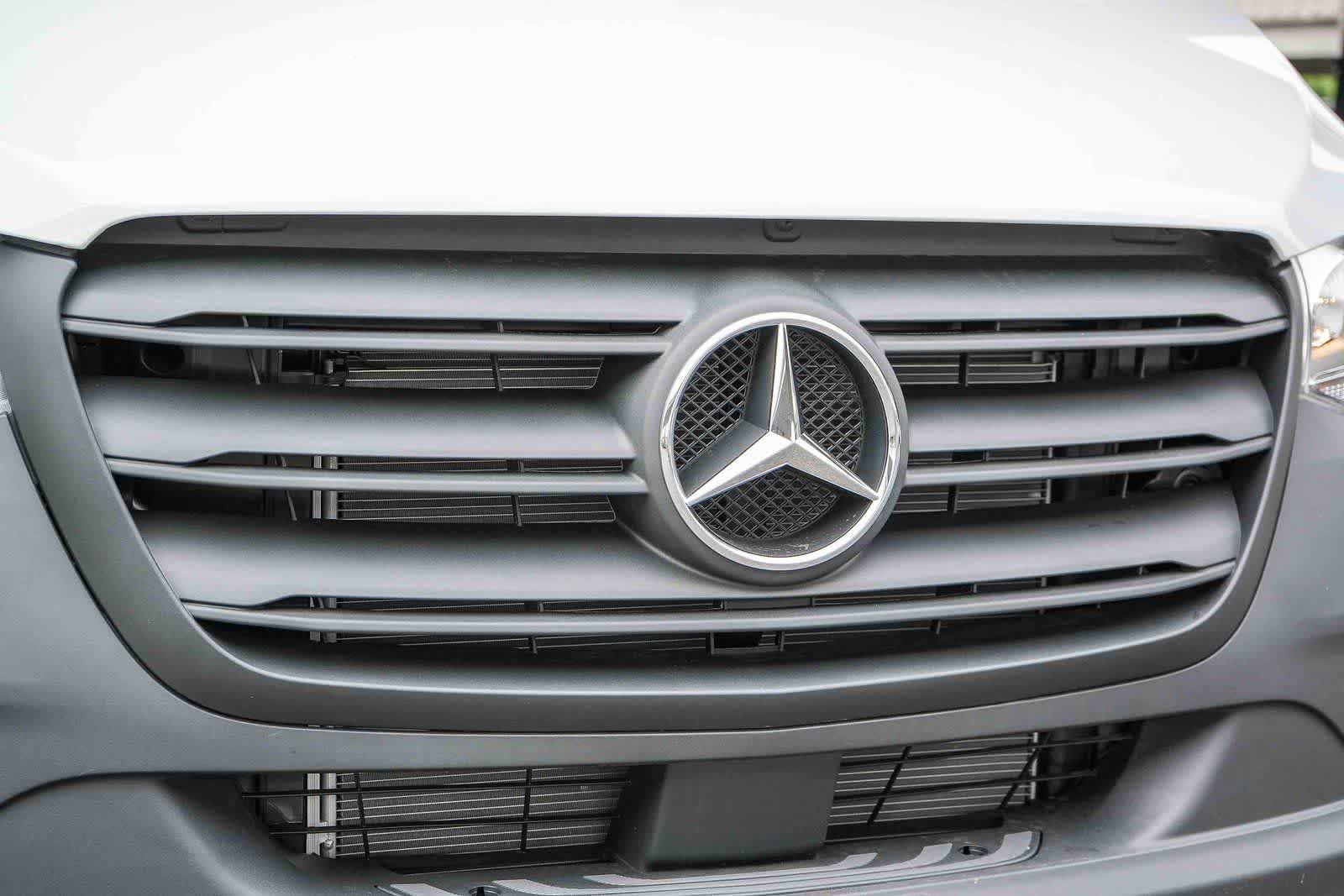 Thumbnail: 2026 Mercedes-Benz Sprinter - 5