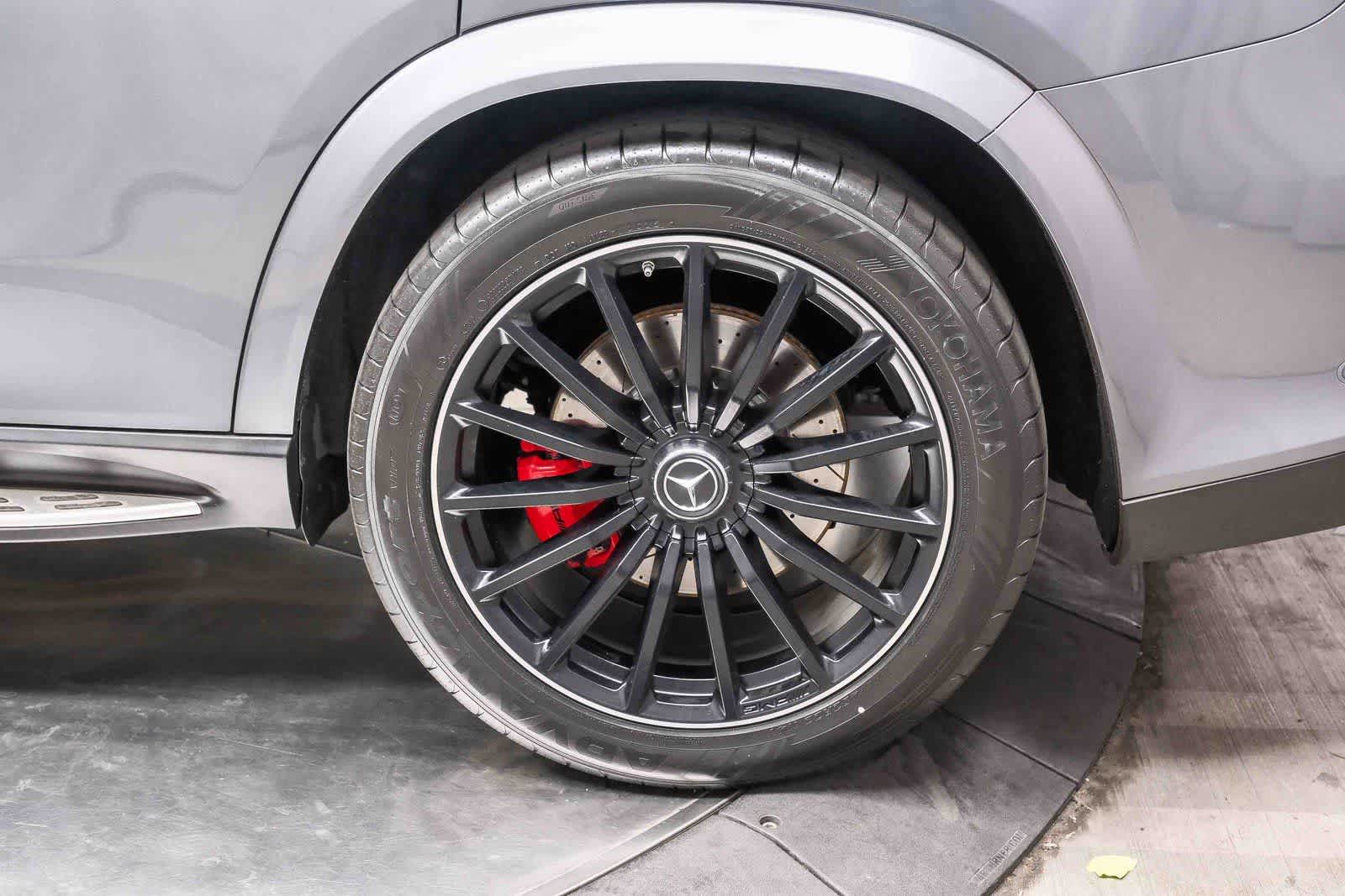 Thumbnail: 2024 Mercedes-Benz GL-Class - 9