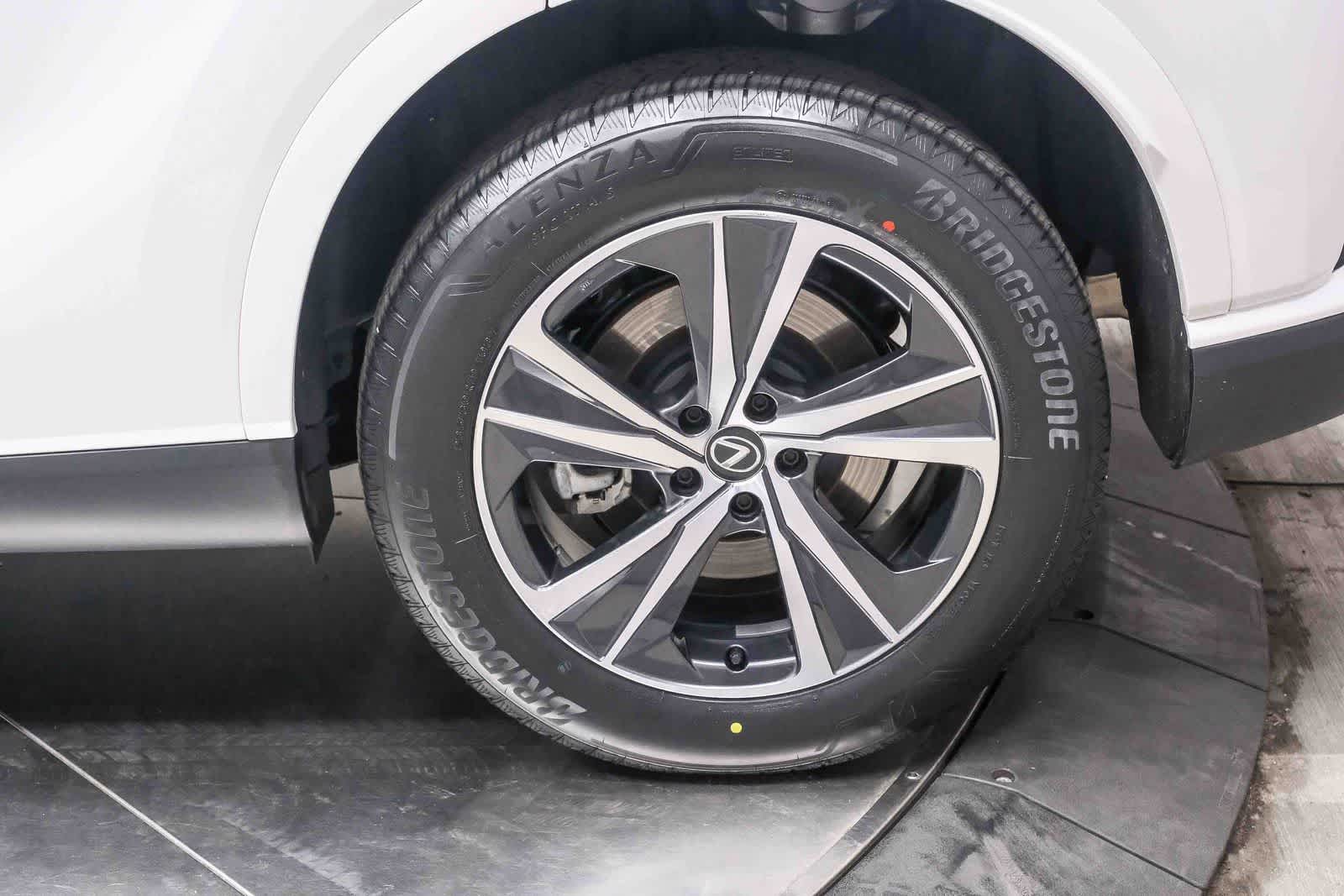 Thumbnail: 2023 Lexus RX - 7