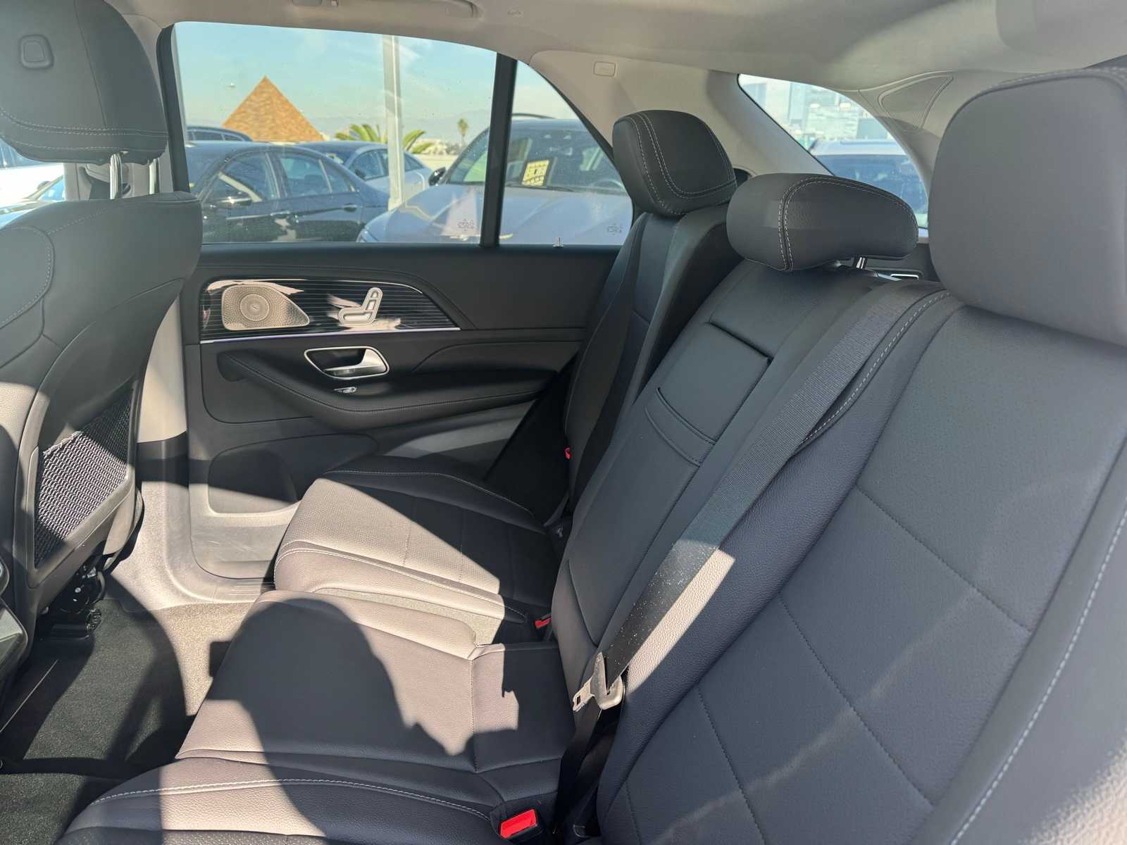 Thumbnail: 2025 Mercedes-Benz GLE - 6