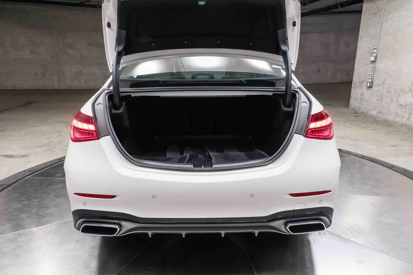 Thumbnail: 2022 Mercedes-Benz C-Class - 30