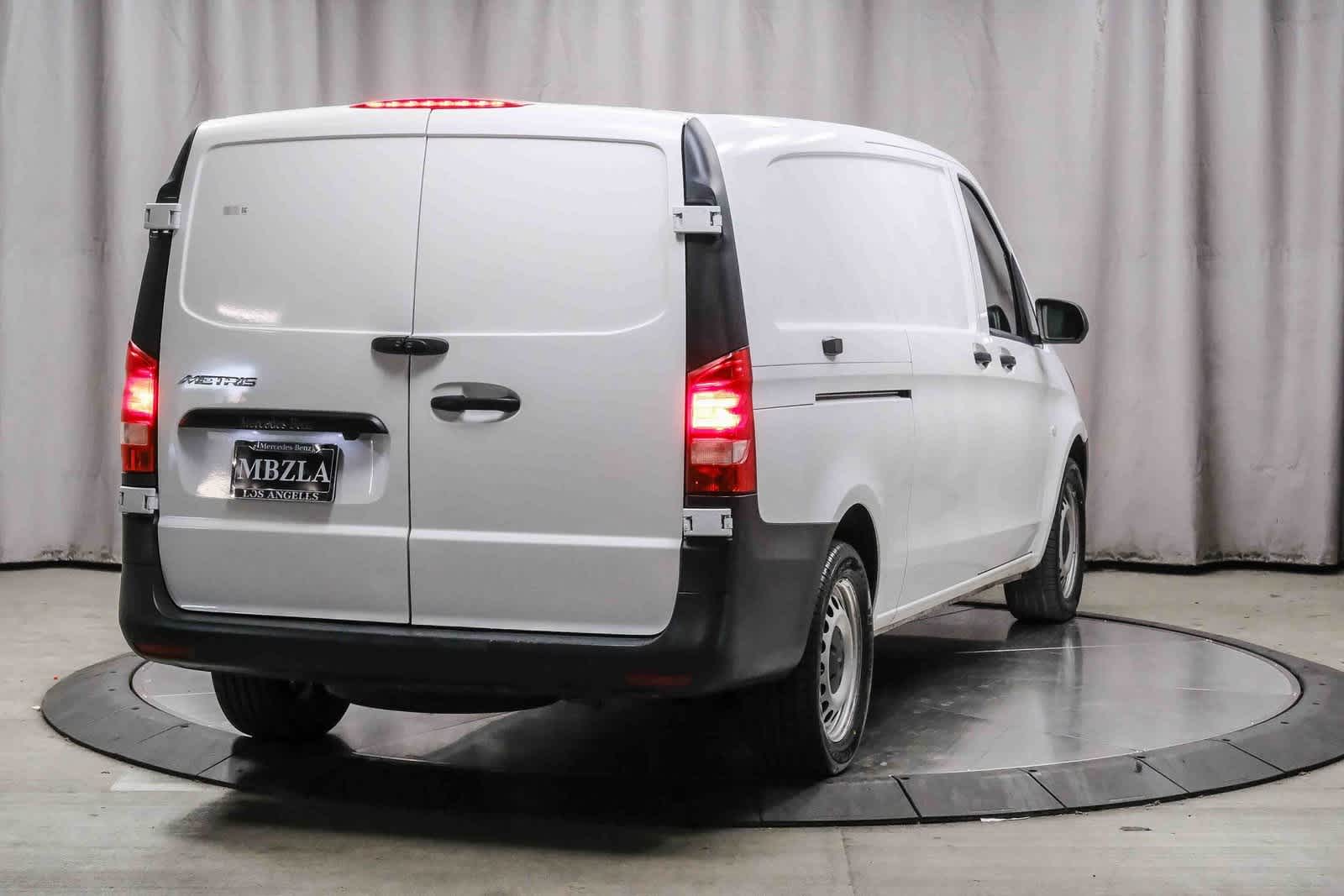 Thumbnail: 2022 Mercedes-Benz Metris - 4