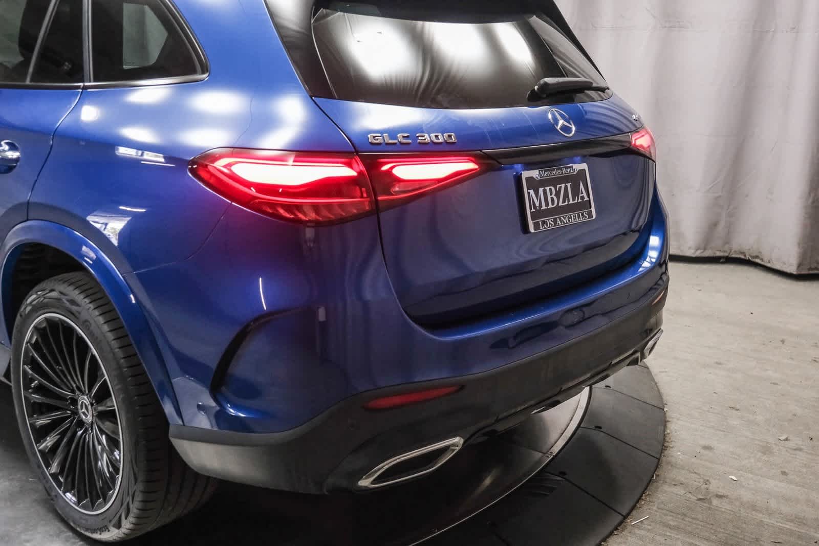 Thumbnail: 2023 Mercedes-Benz GLC - 8