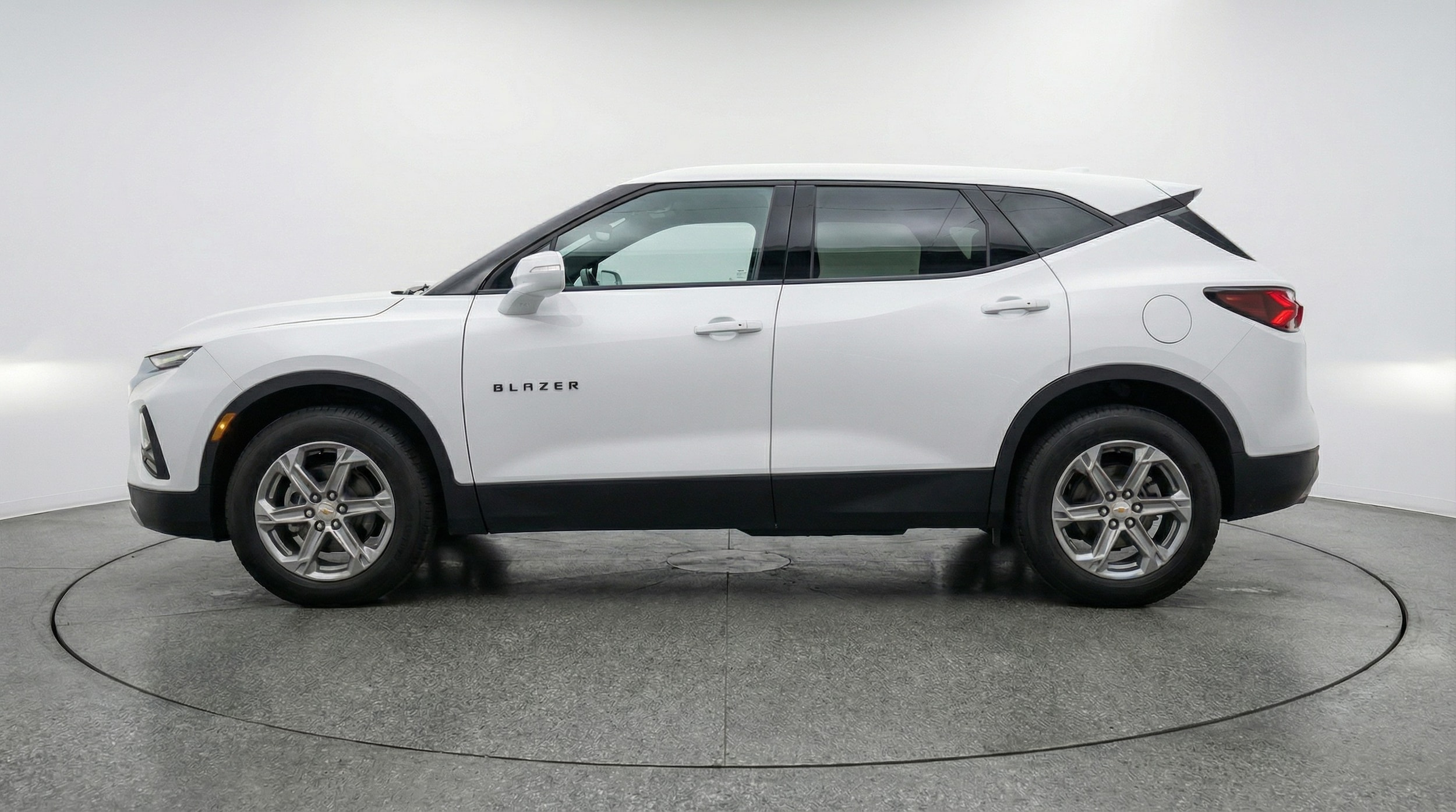 Thumbnail: 2025 Chevrolet Blazer - 4