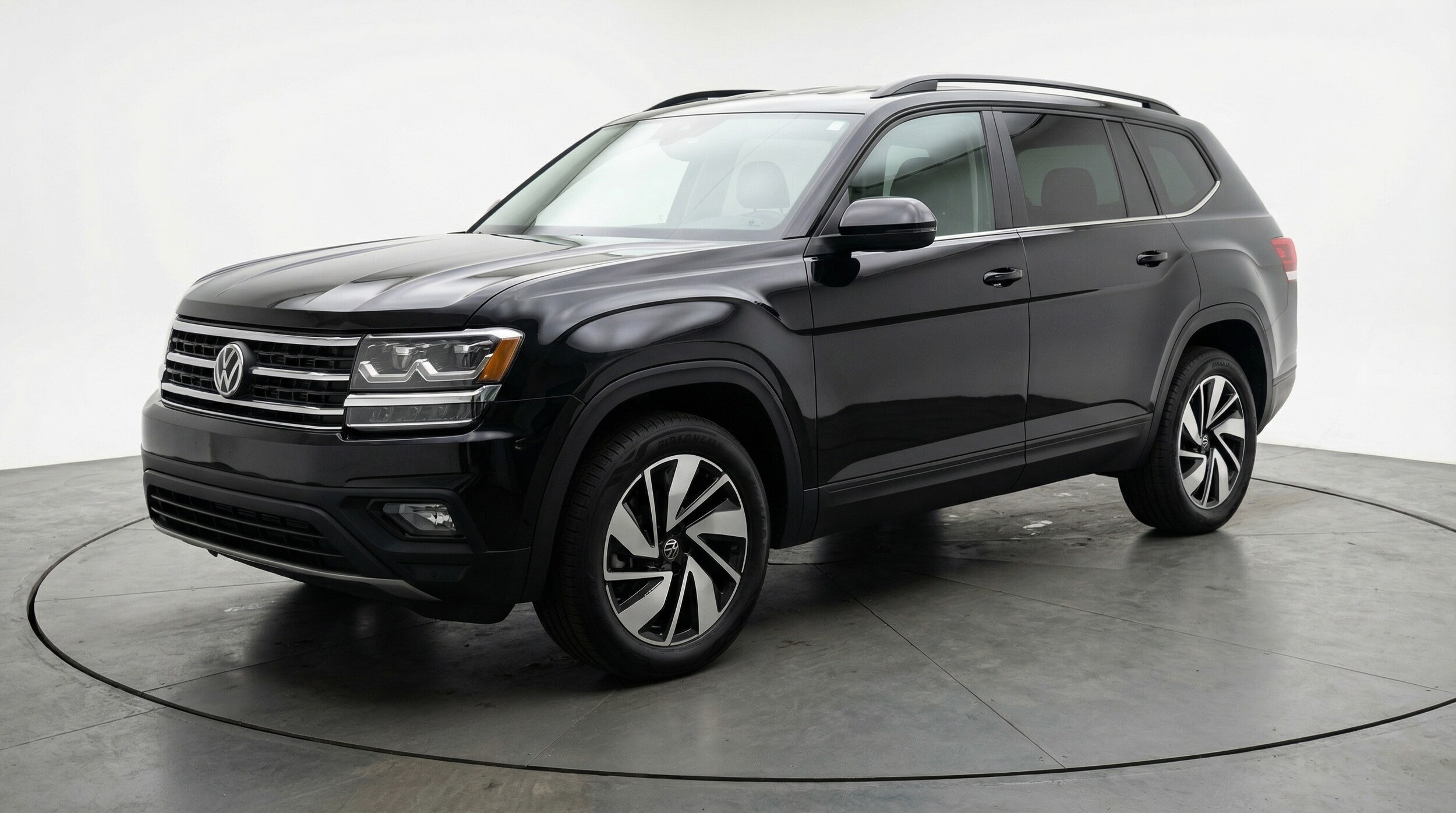 Thumbnail: 2026 Volkswagen Atlas - 3