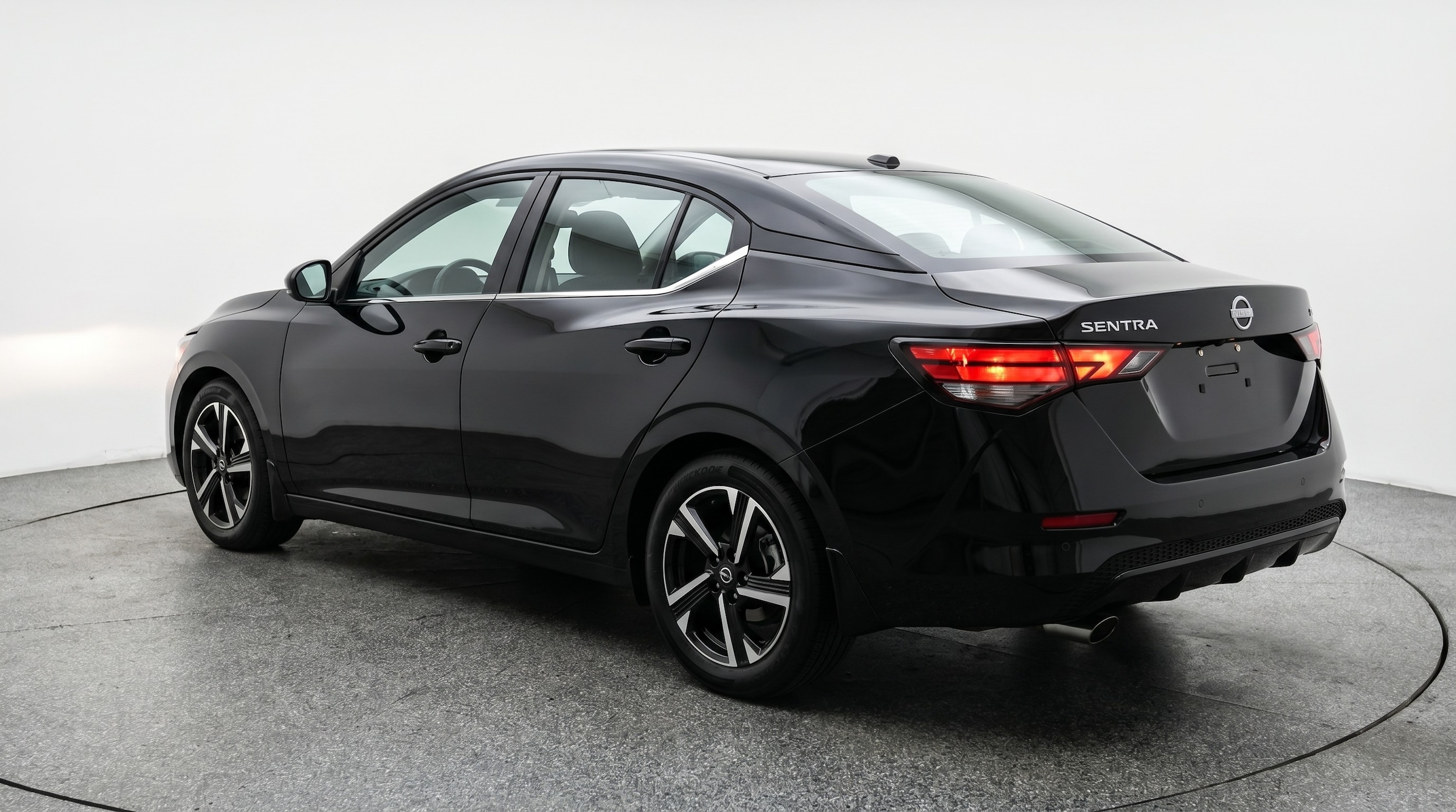 Thumbnail: 2025 Nissan Sentra - 5