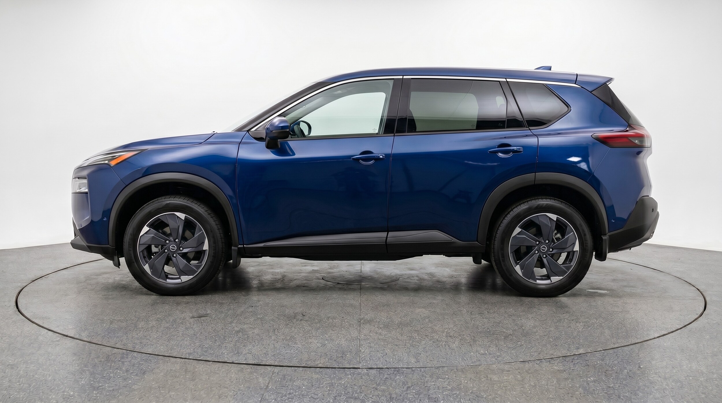 Thumbnail: 2025 Nissan Rogue - 4