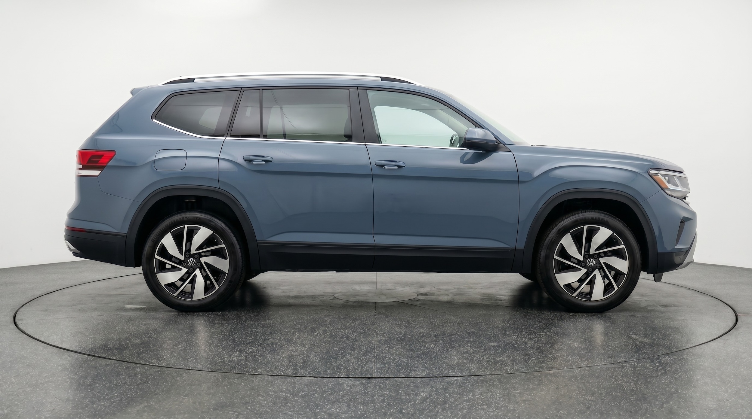 Thumbnail: 2026 Volkswagen Atlas - 8