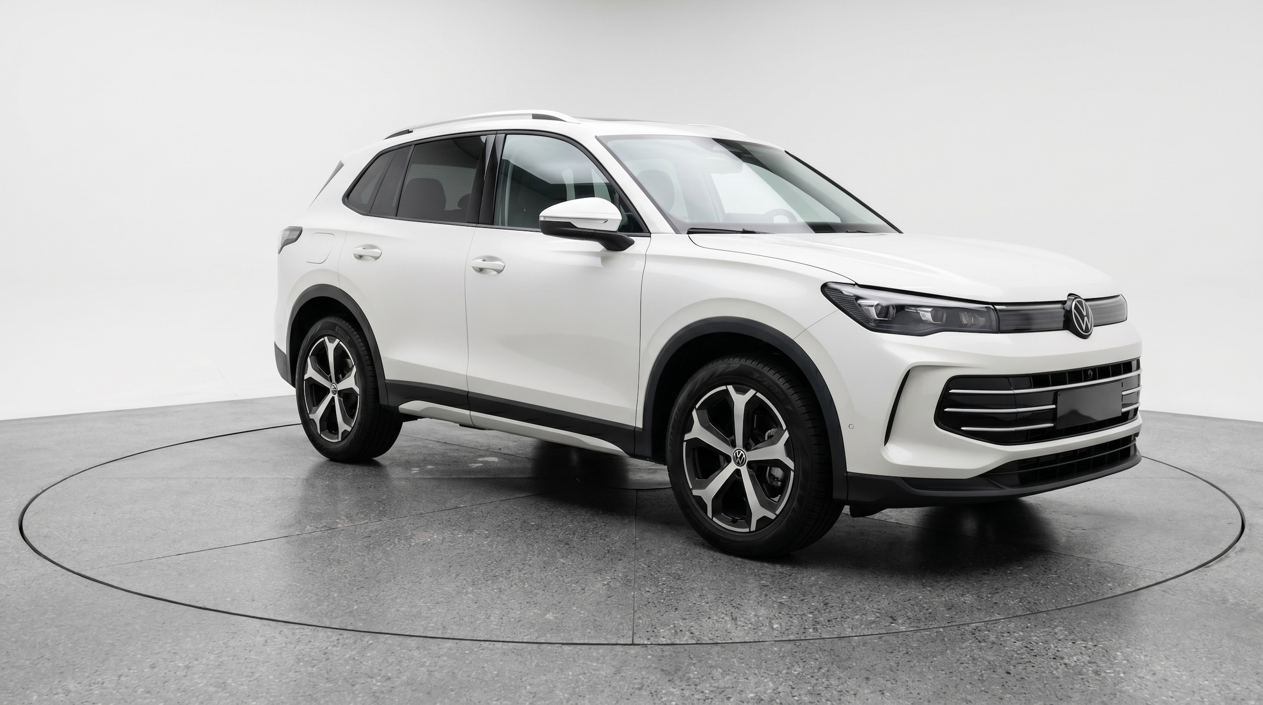 Thumbnail: 2026 Volkswagen Tiguan - 1