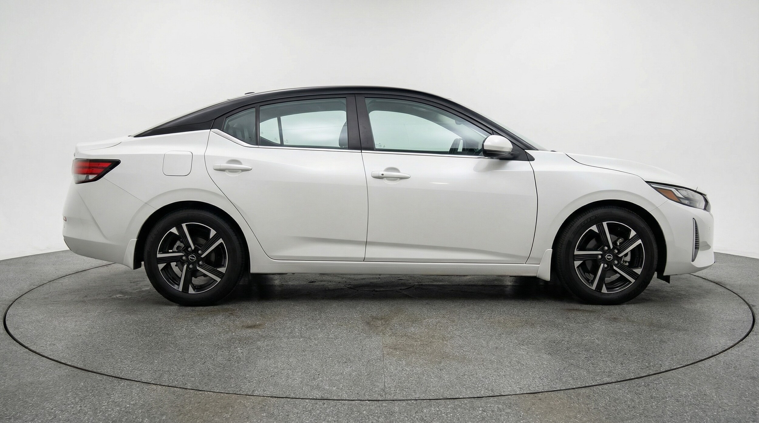 Thumbnail: 2025 Nissan Sentra - 8