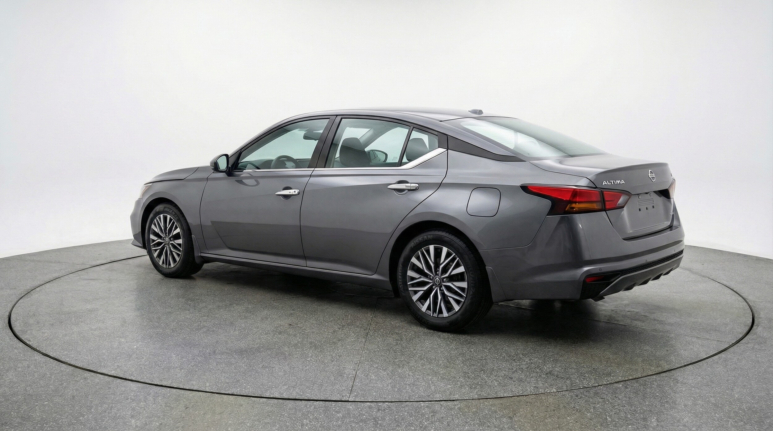 Thumbnail: 2025 Nissan Altima - 5