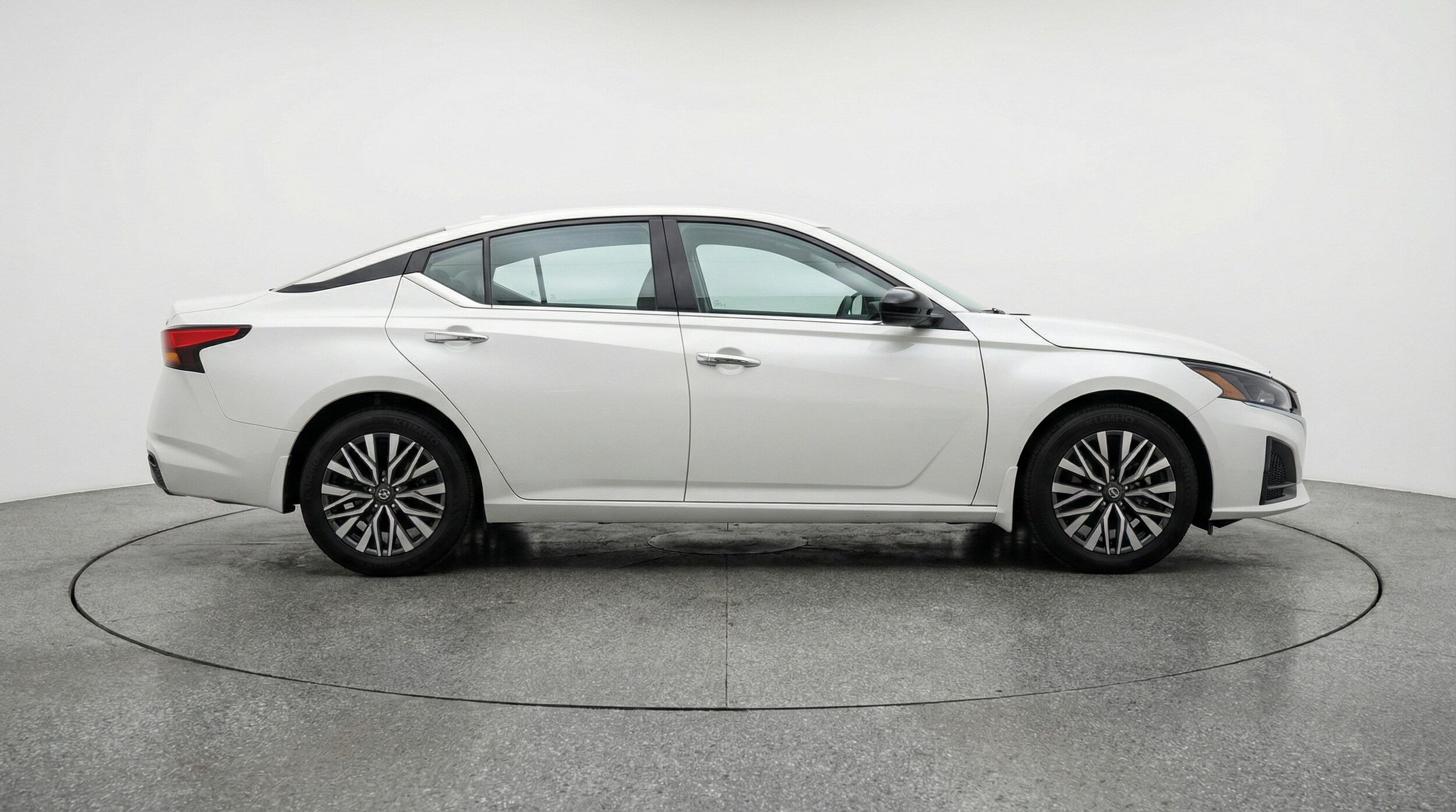 Thumbnail: 2025 Nissan Altima - 8