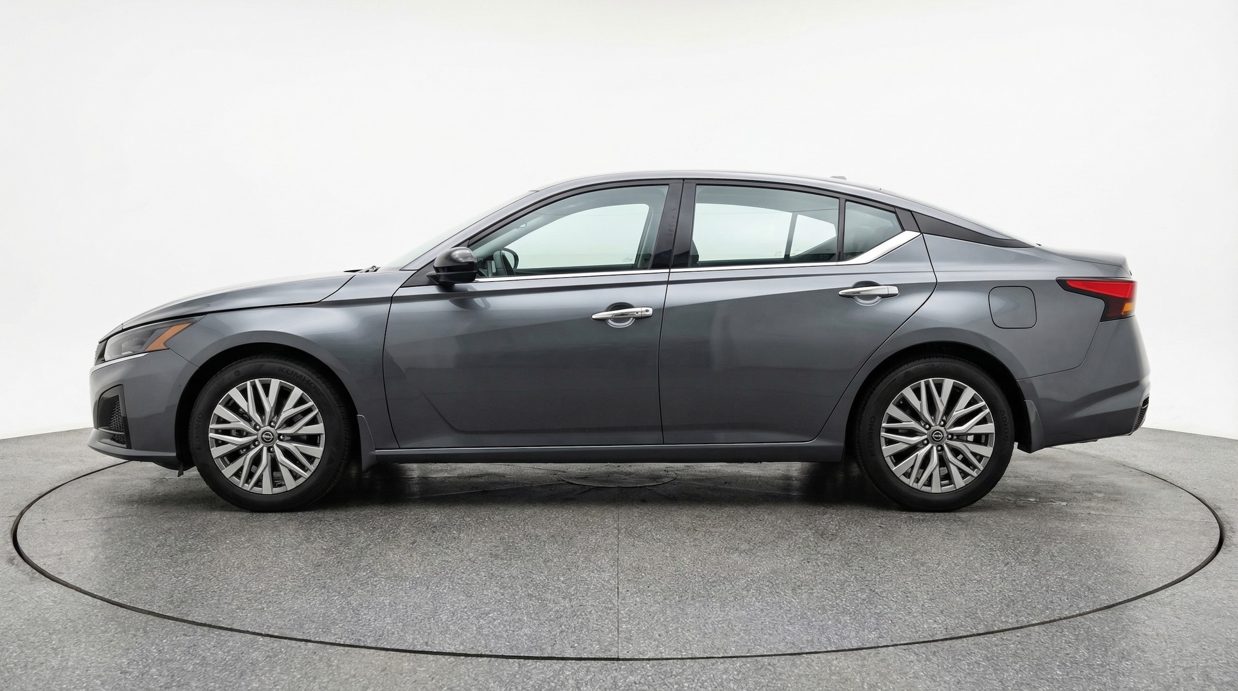 Thumbnail: 2025 Nissan Altima - 4