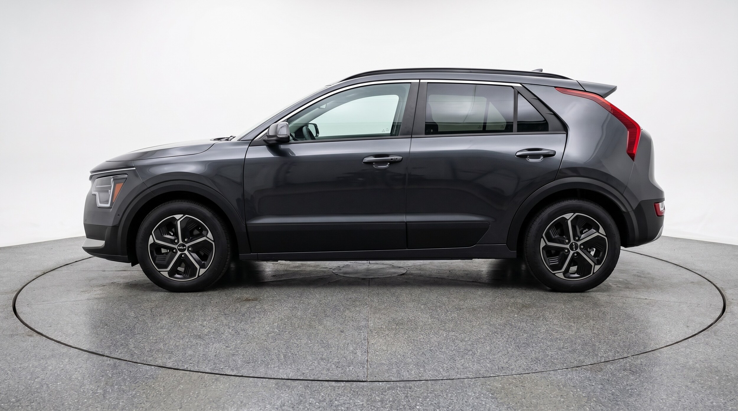 Thumbnail: 2026 Kia Niro - 4