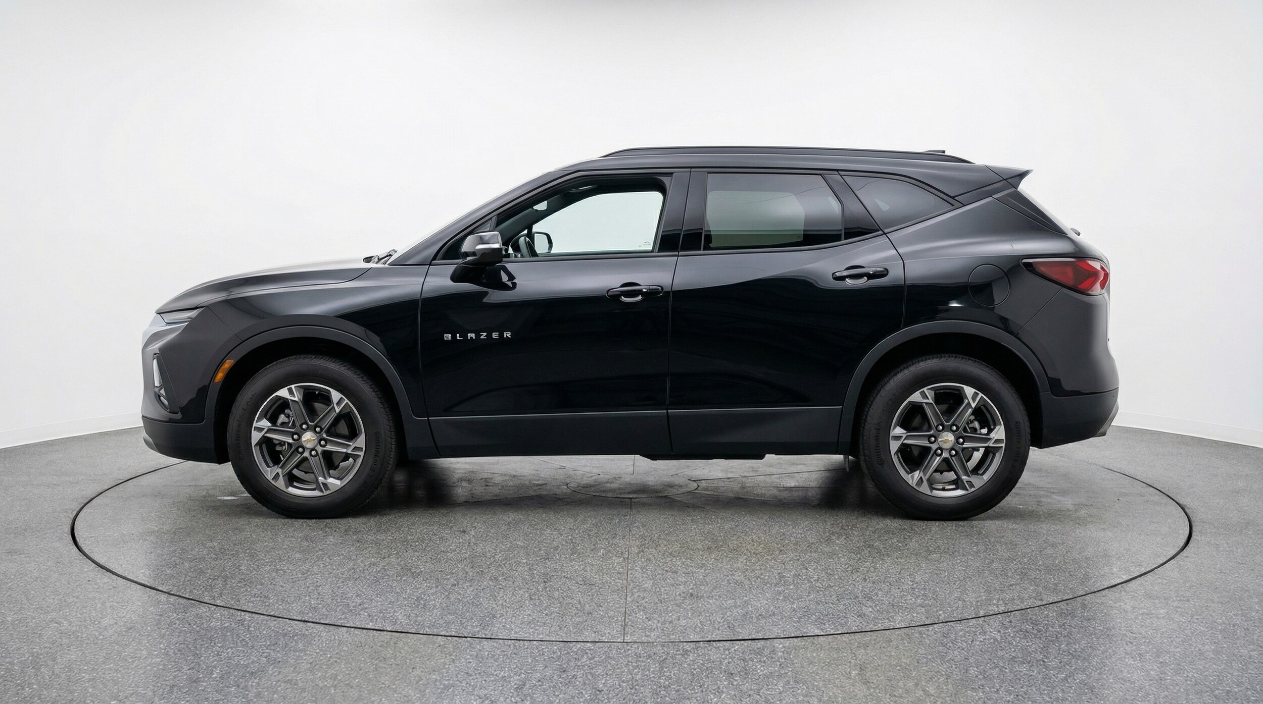 Thumbnail: 2025 Chevrolet Blazer - 4