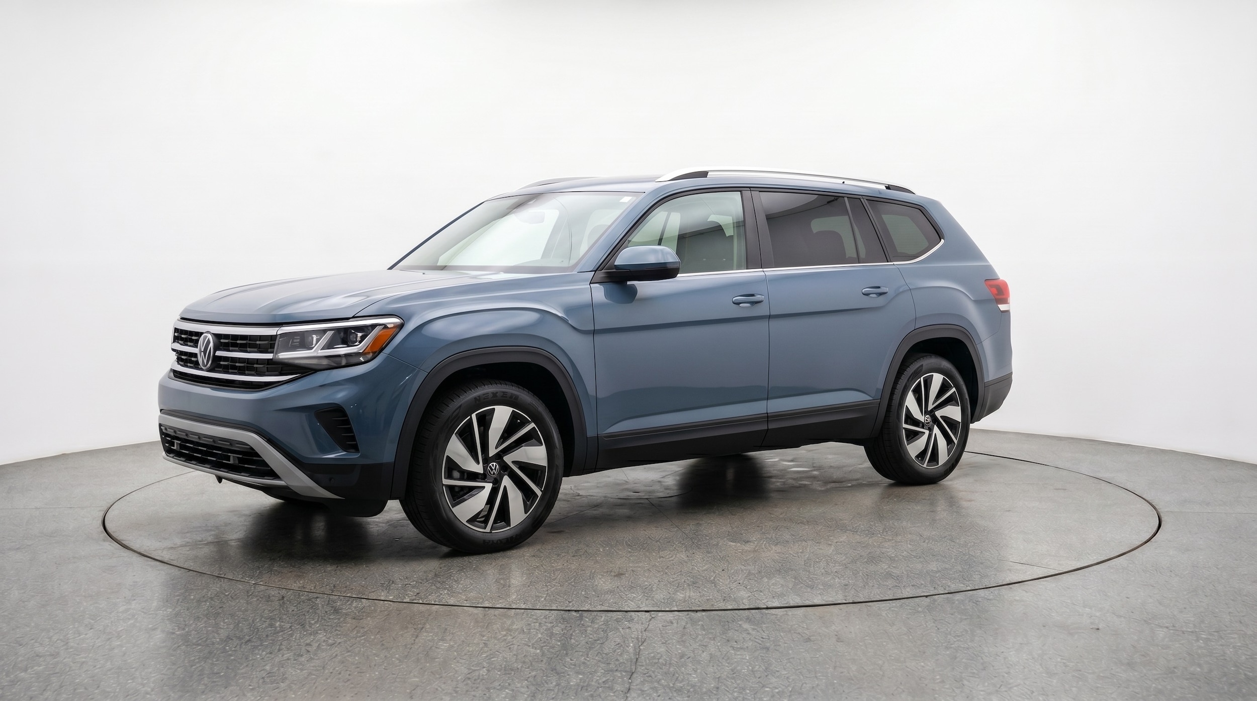 Thumbnail: 2026 Volkswagen Atlas - 3