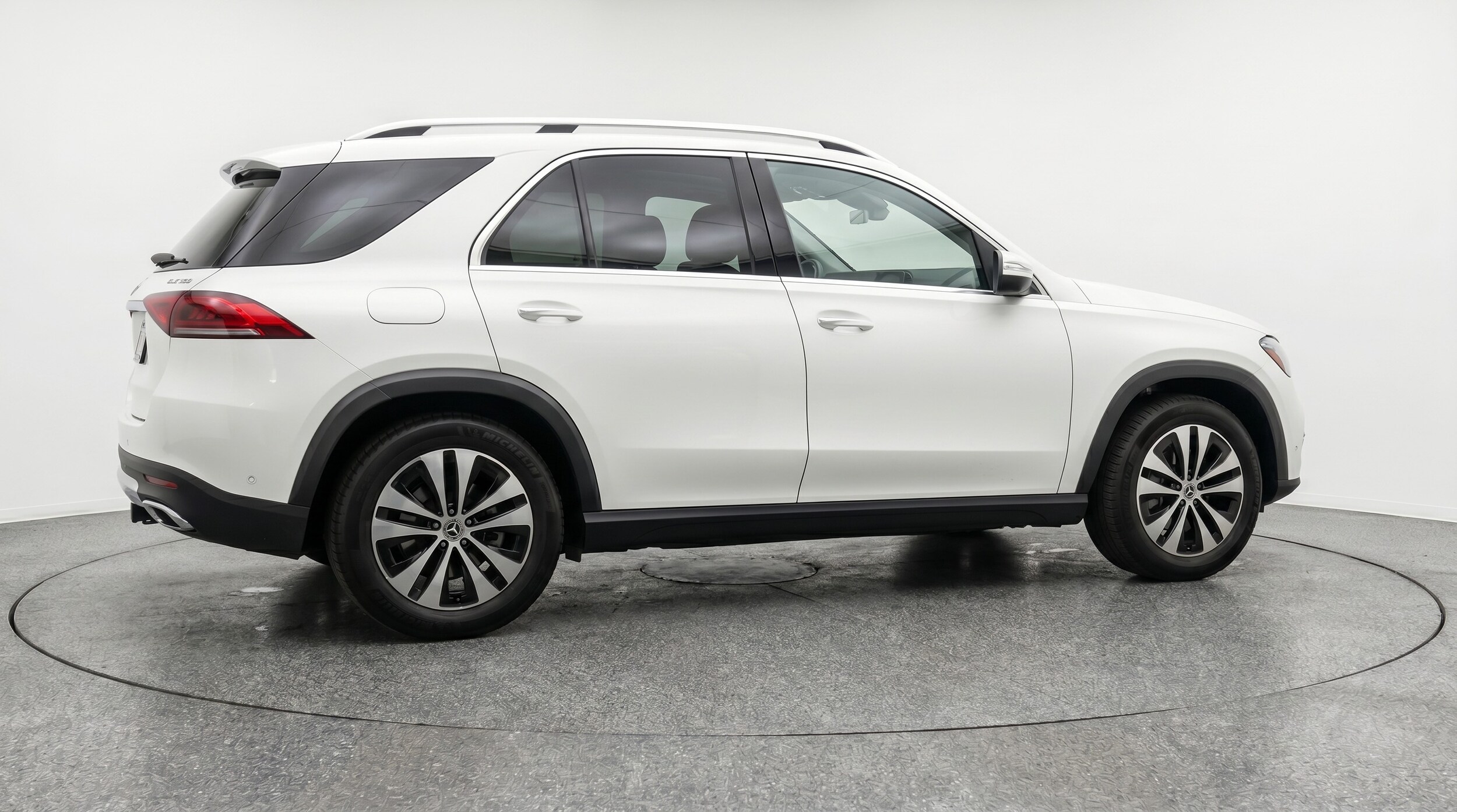 Thumbnail: 2026 Mercedes-Benz GLE - 7