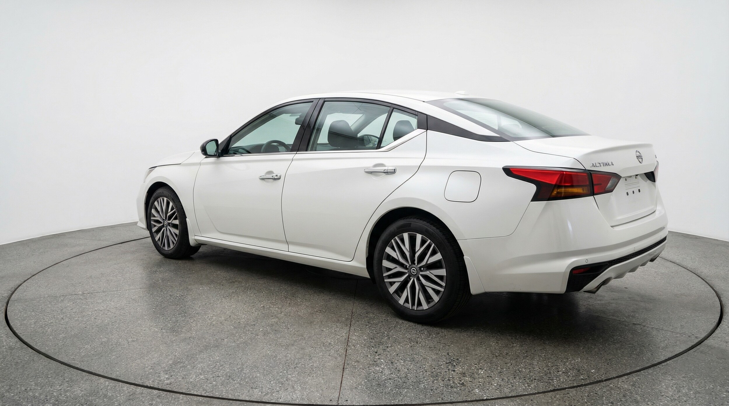 Thumbnail: 2025 Nissan Altima - 5