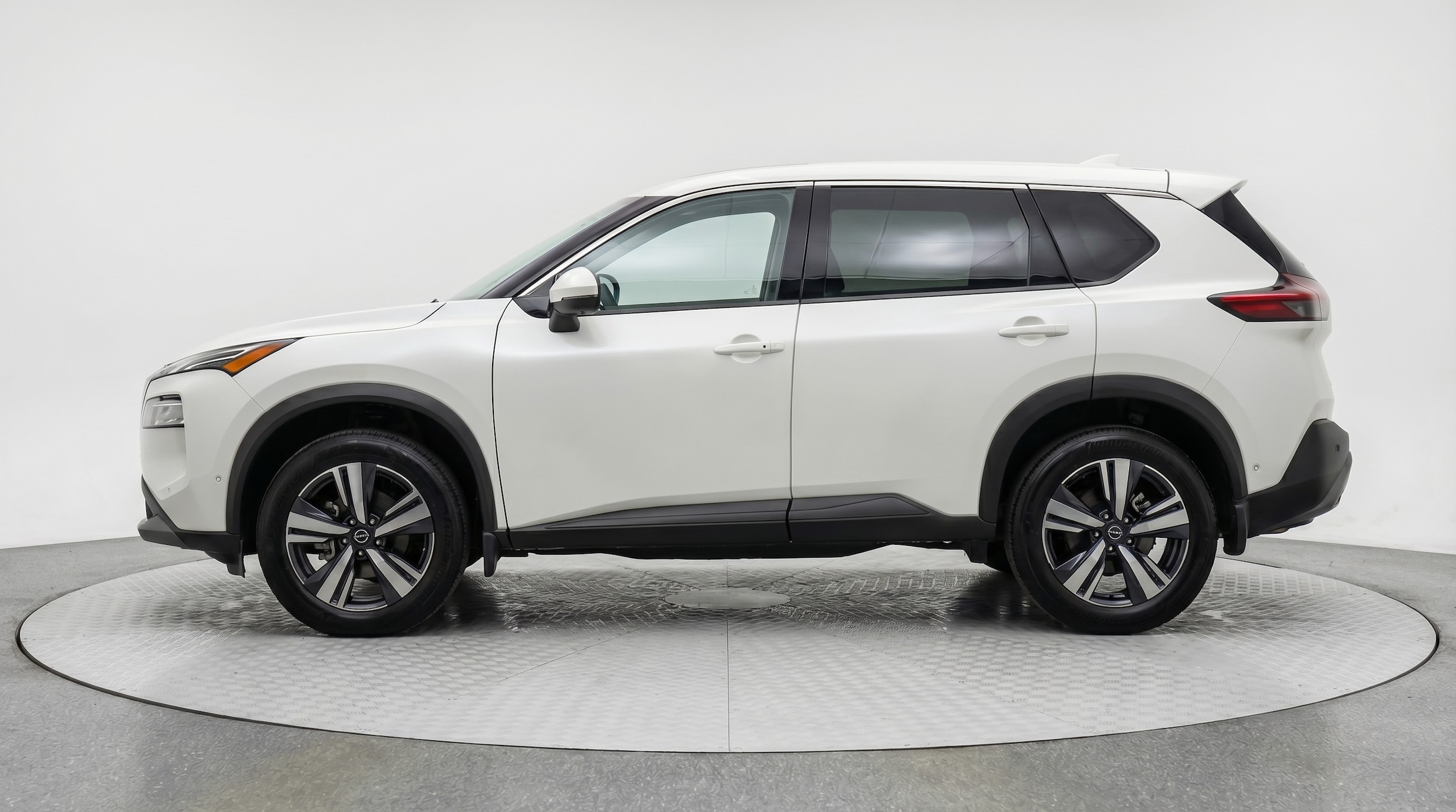 Thumbnail: 2026 Nissan Rogue - 4
