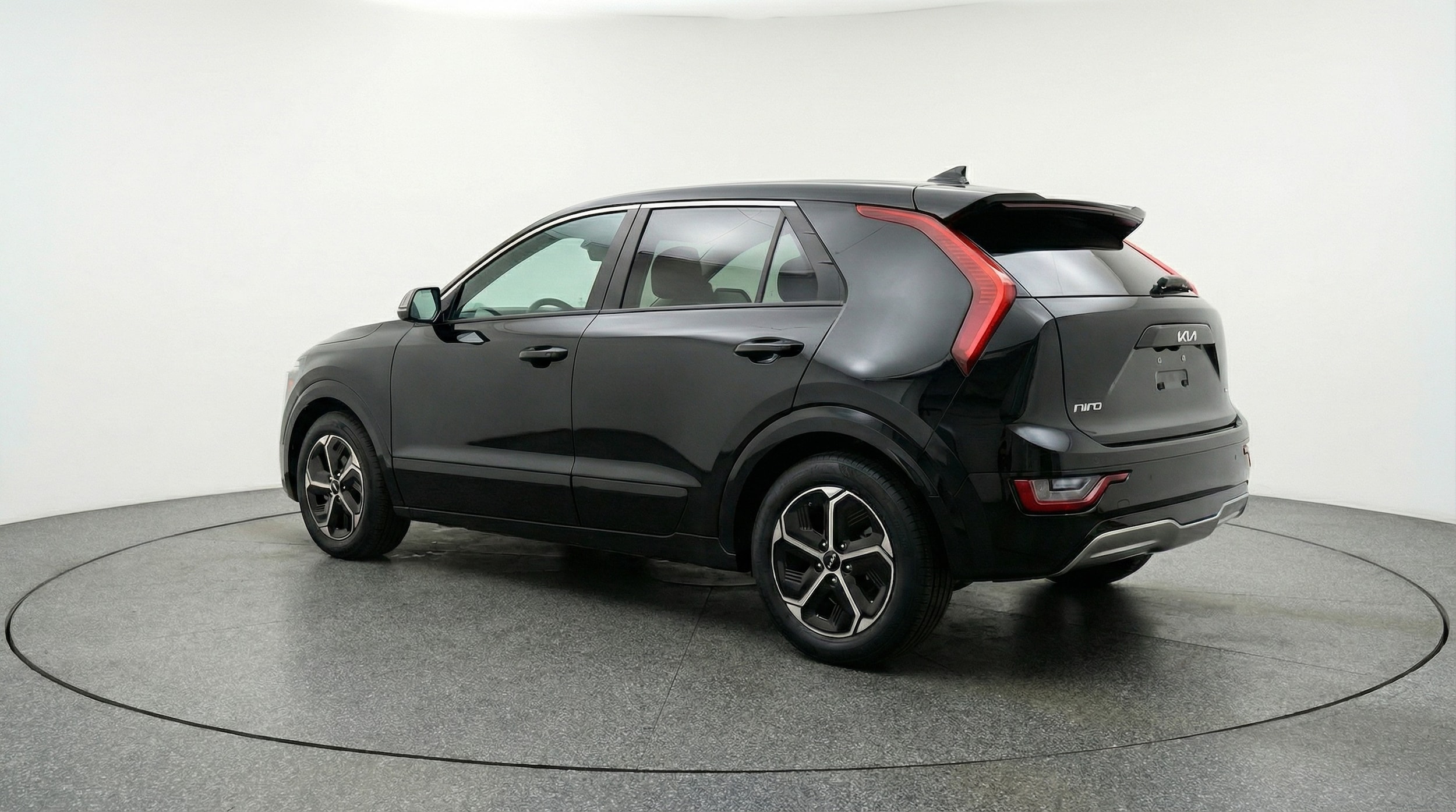 Thumbnail: 2026 Kia Niro - 5