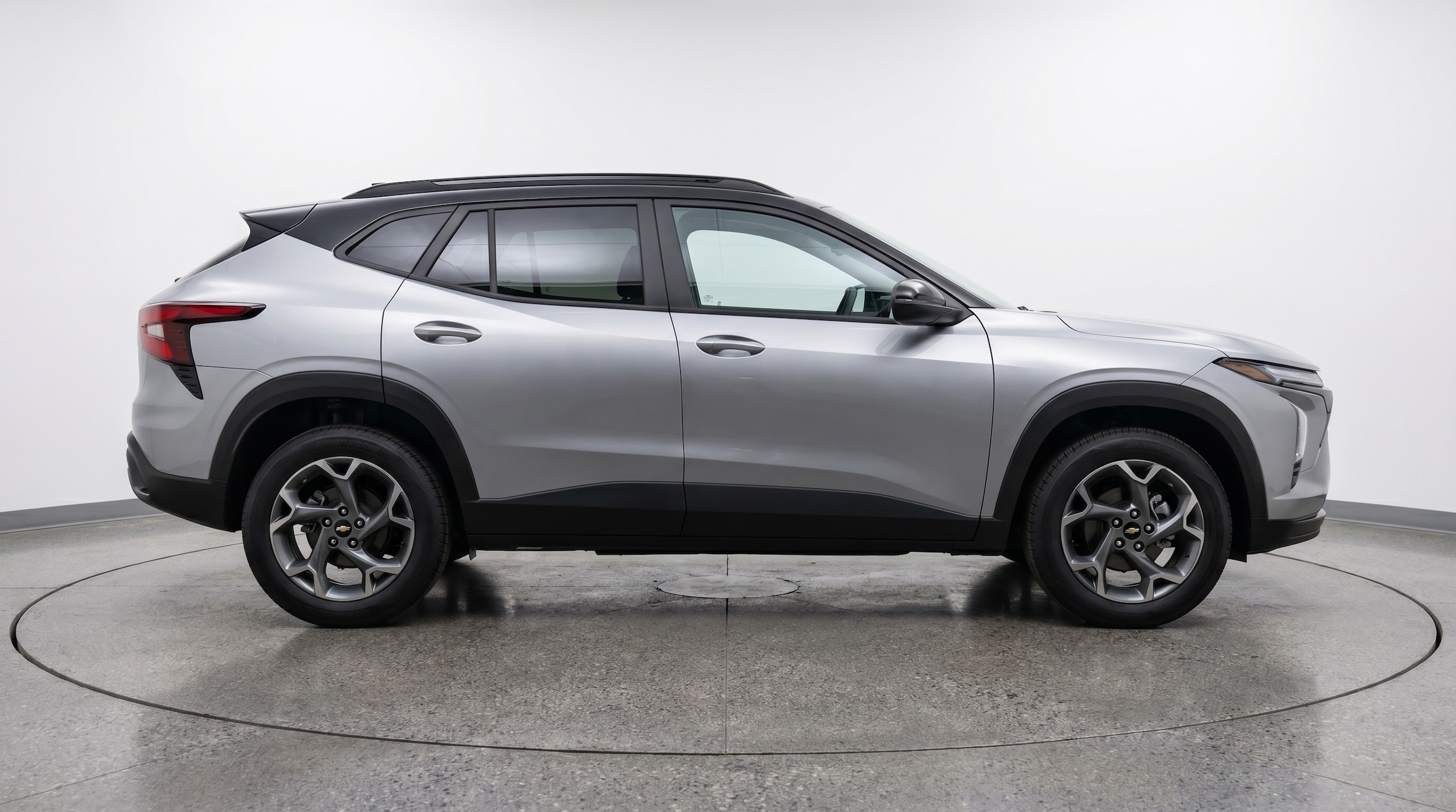 Thumbnail: 2025 Chevrolet Trax - 8