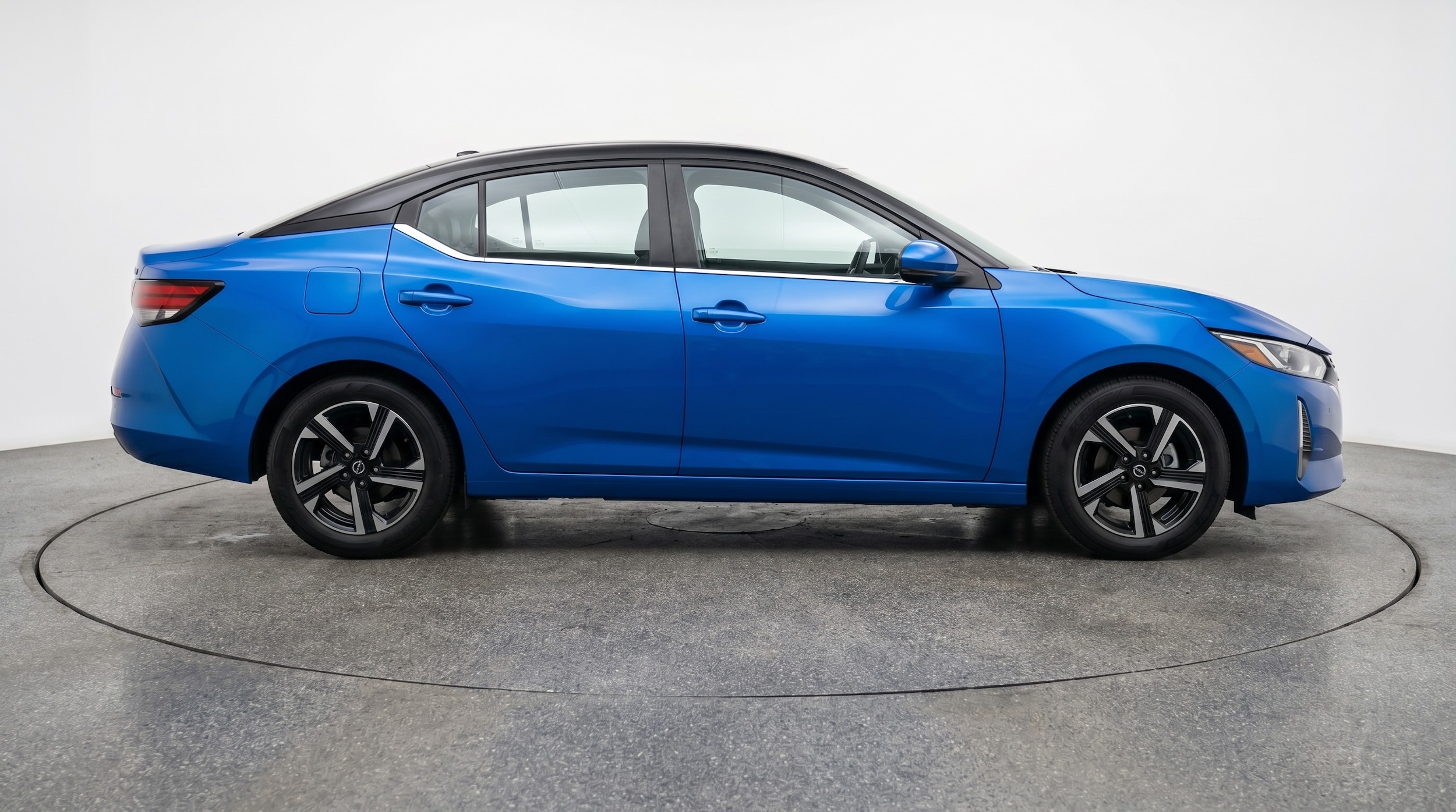 Thumbnail: 2025 Nissan Sentra - 8