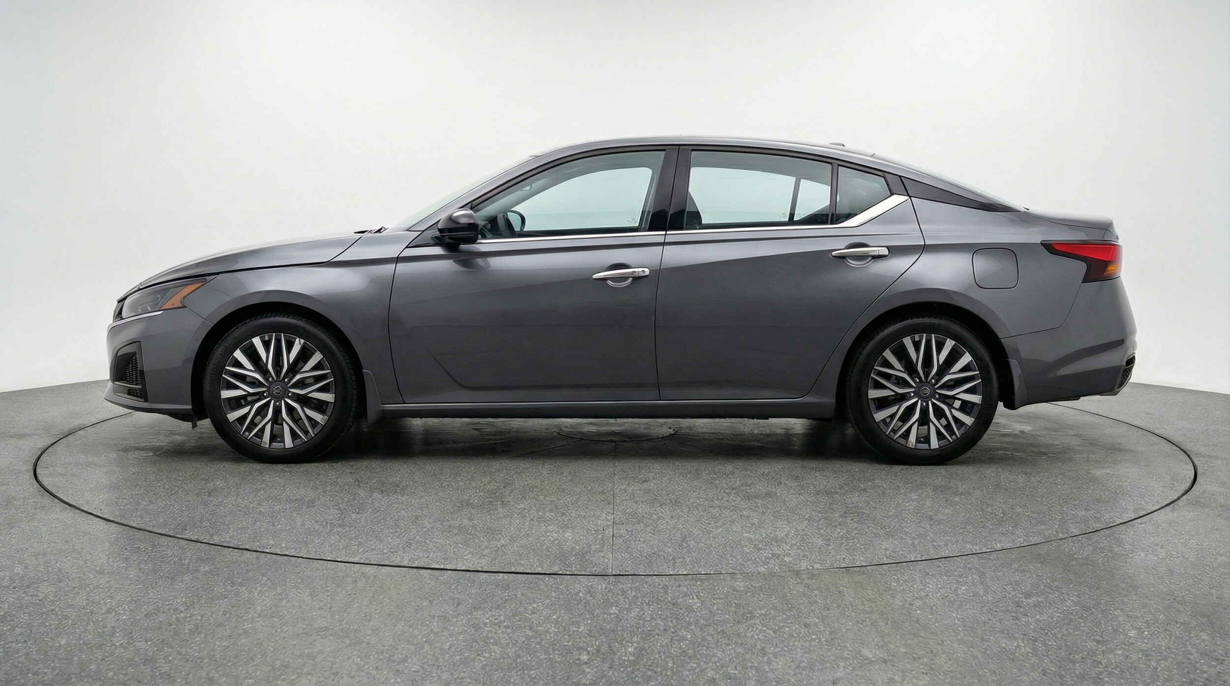 Thumbnail: 2025 Nissan Altima - 4