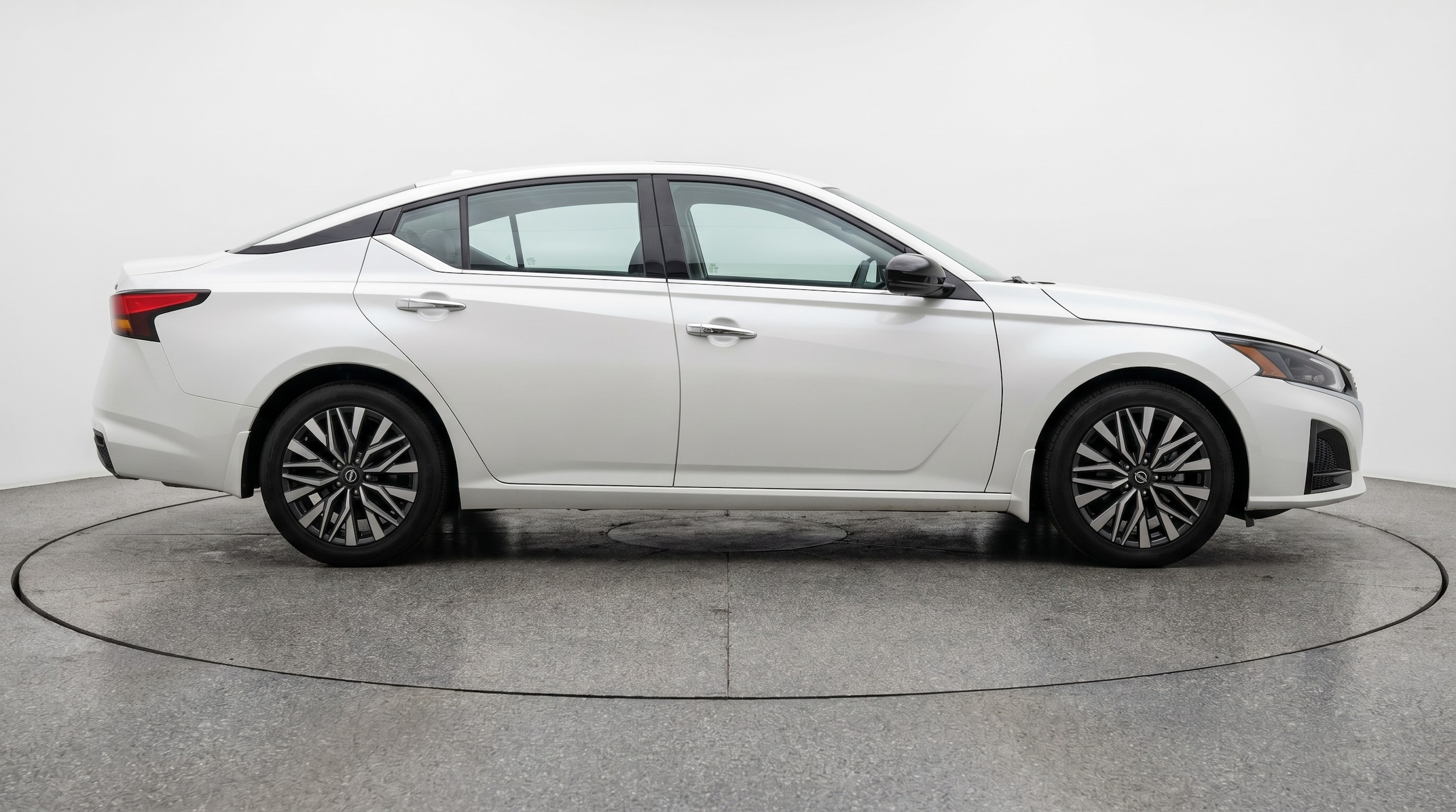Thumbnail: 2025 Nissan Altima - 8