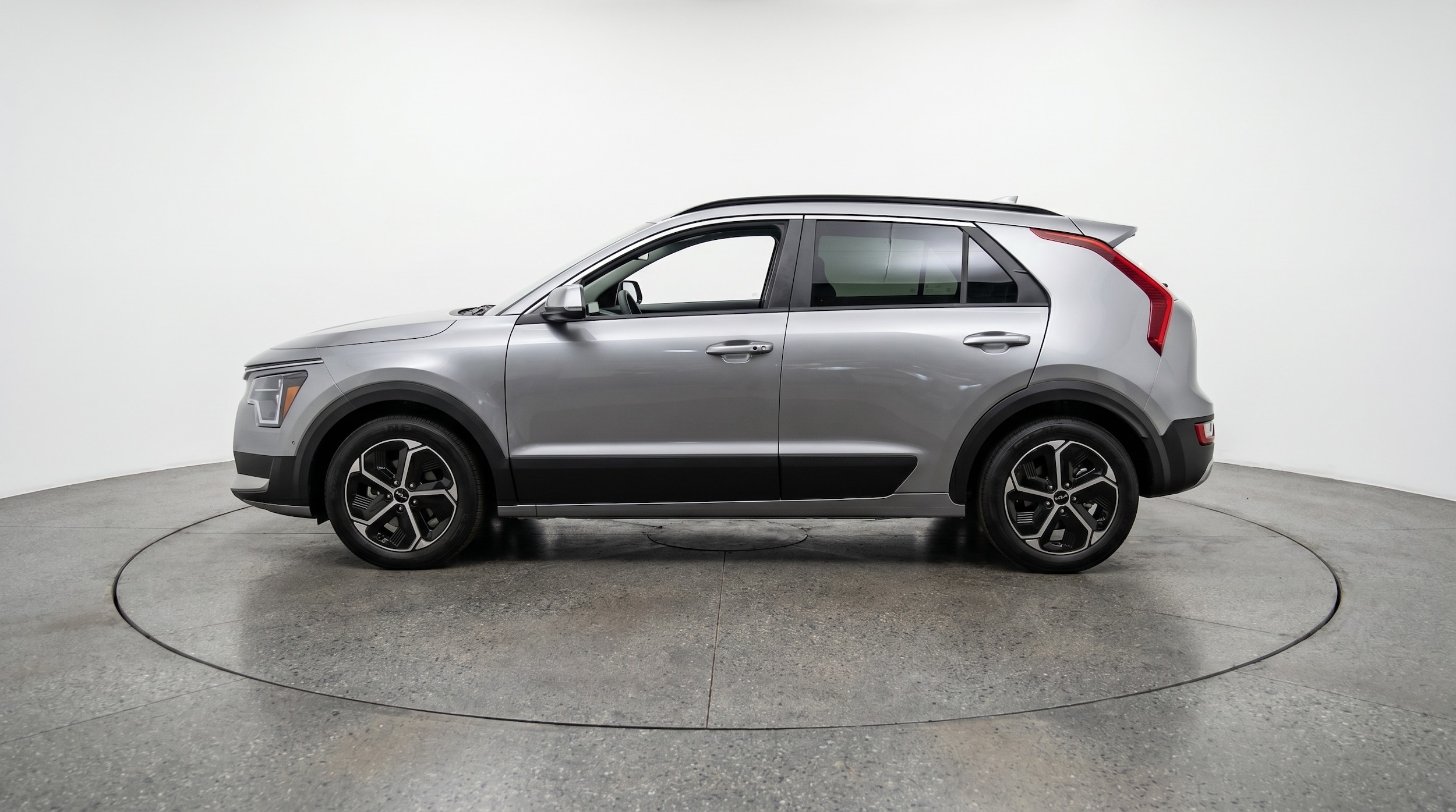Thumbnail: 2026 Kia Niro - 4