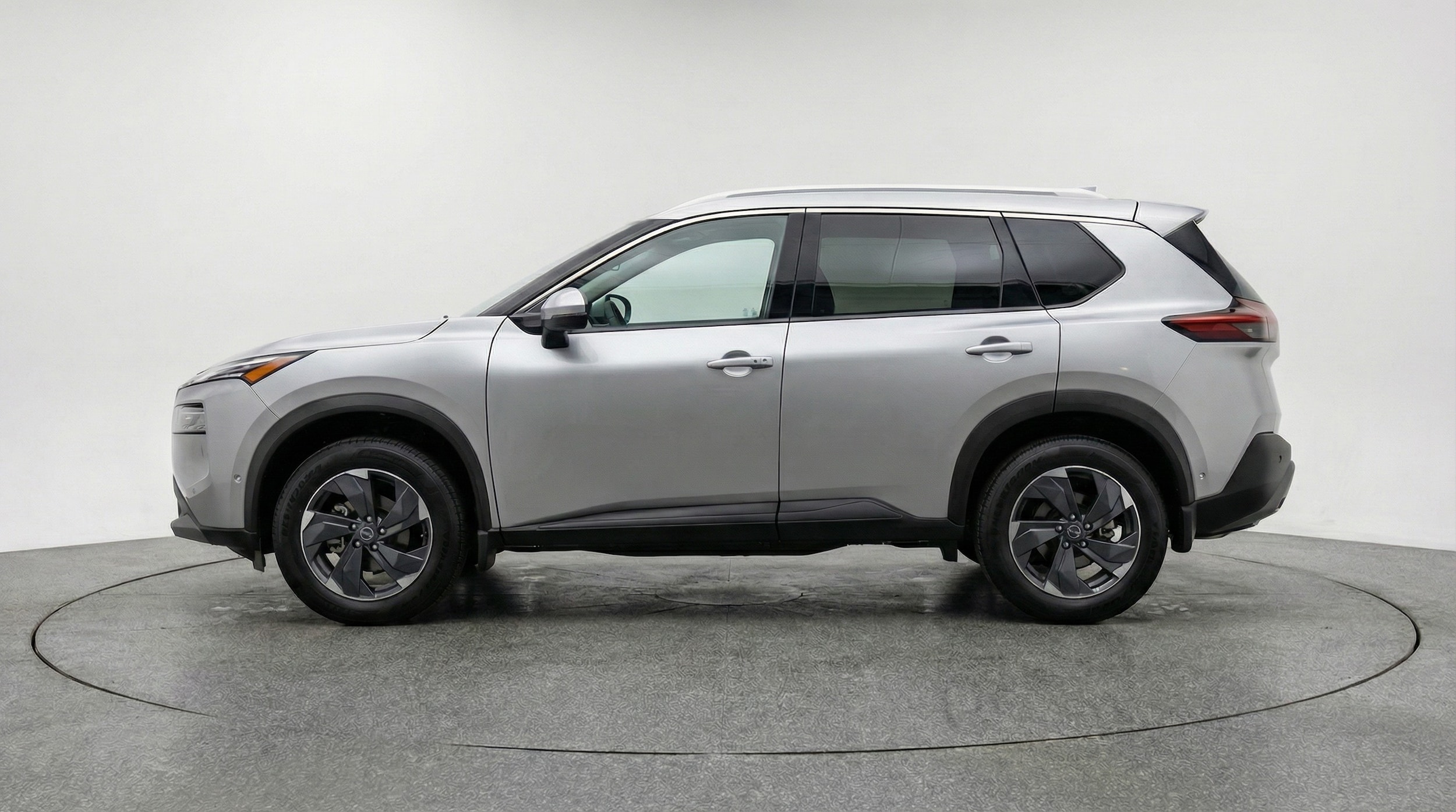 Thumbnail: 2025 Nissan Rogue - 4