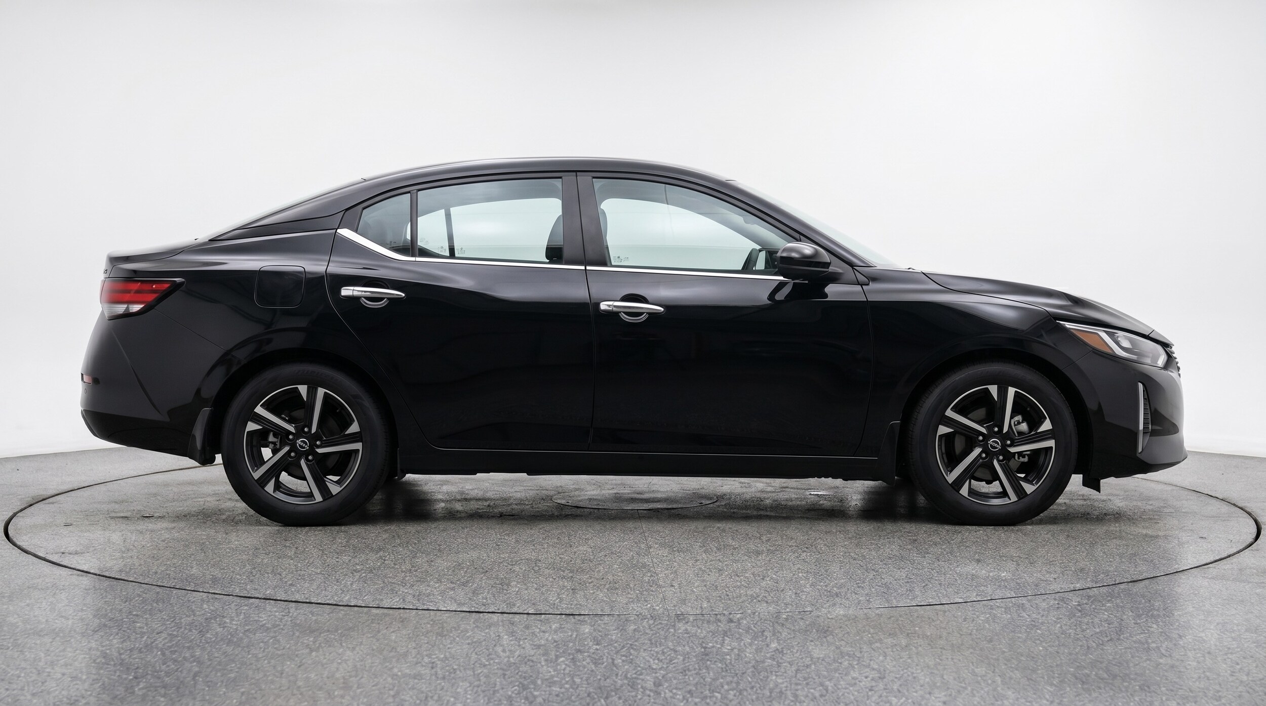 Thumbnail: 2025 Nissan Sentra - 8