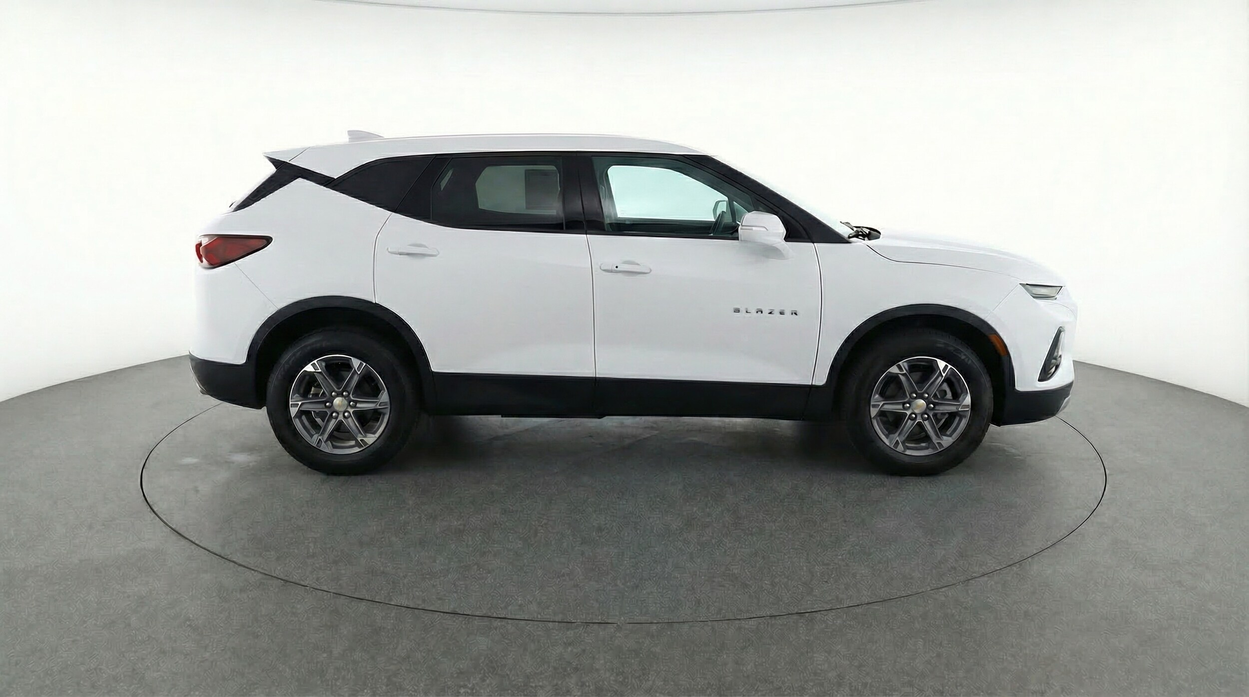 Thumbnail: 2025 Chevrolet Blazer - 8