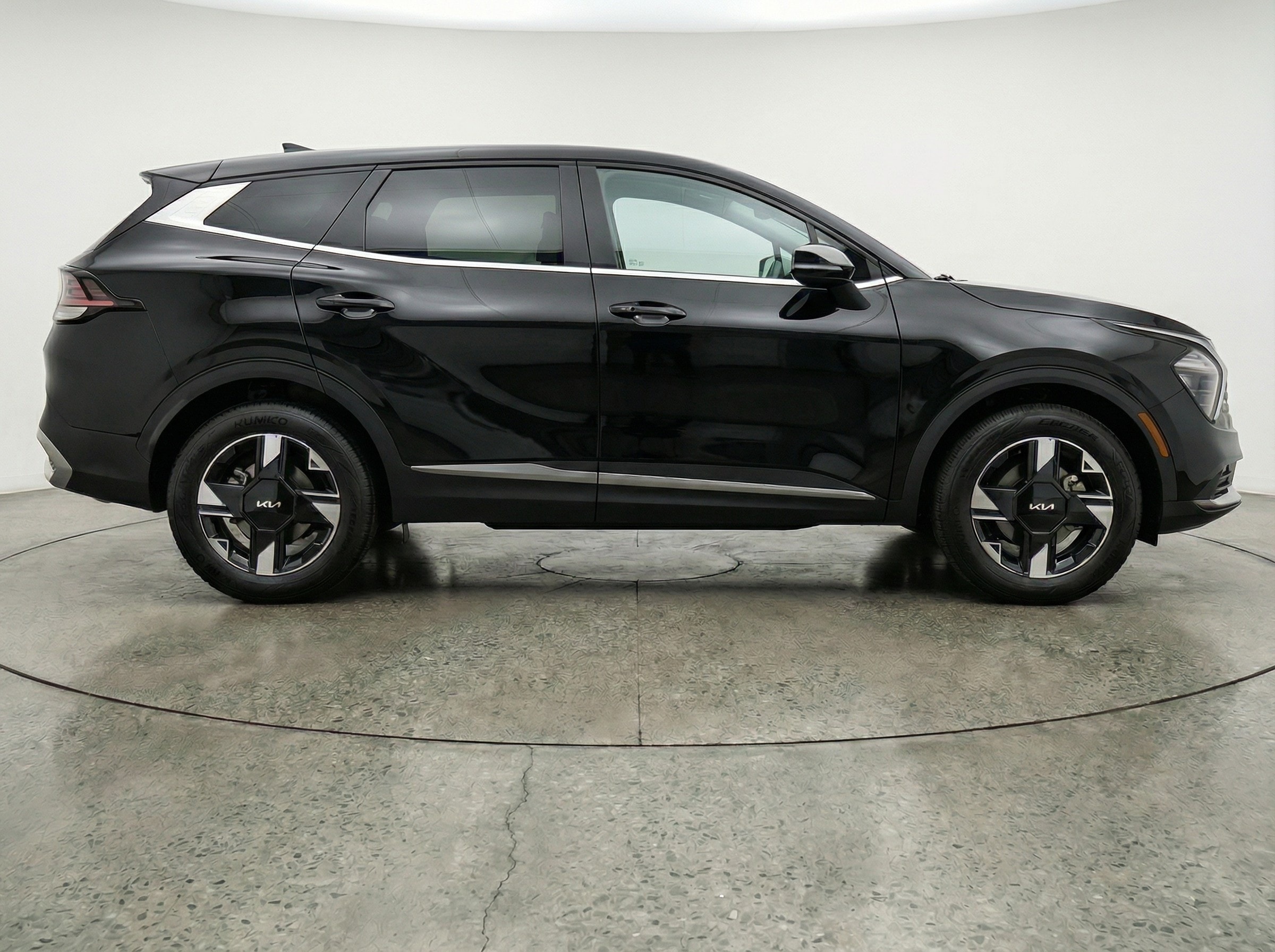 Thumbnail: 2026 Kia Sportage - 8