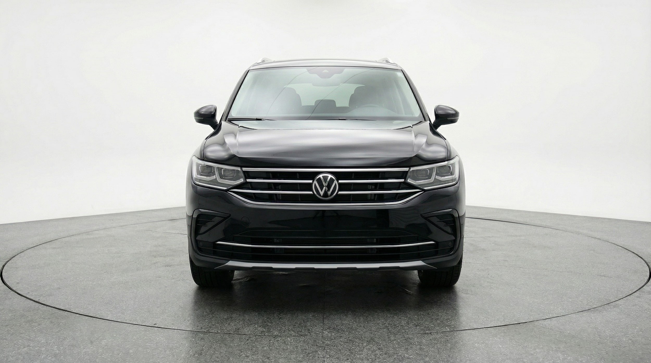 Thumbnail: 2026 Volkswagen Tiguan - 2